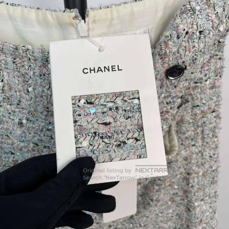 Chanel Chanel Tweed 19c cruise series short skirt Size 24" / US 00 / IT 34 - 4 Thumbnail
