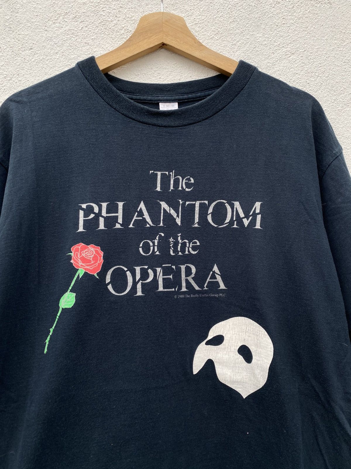 Vintage Vintage The Phantom of the Opera © 1989 Size US L / EU 52-54 / 3 - 2 Thumbnail
