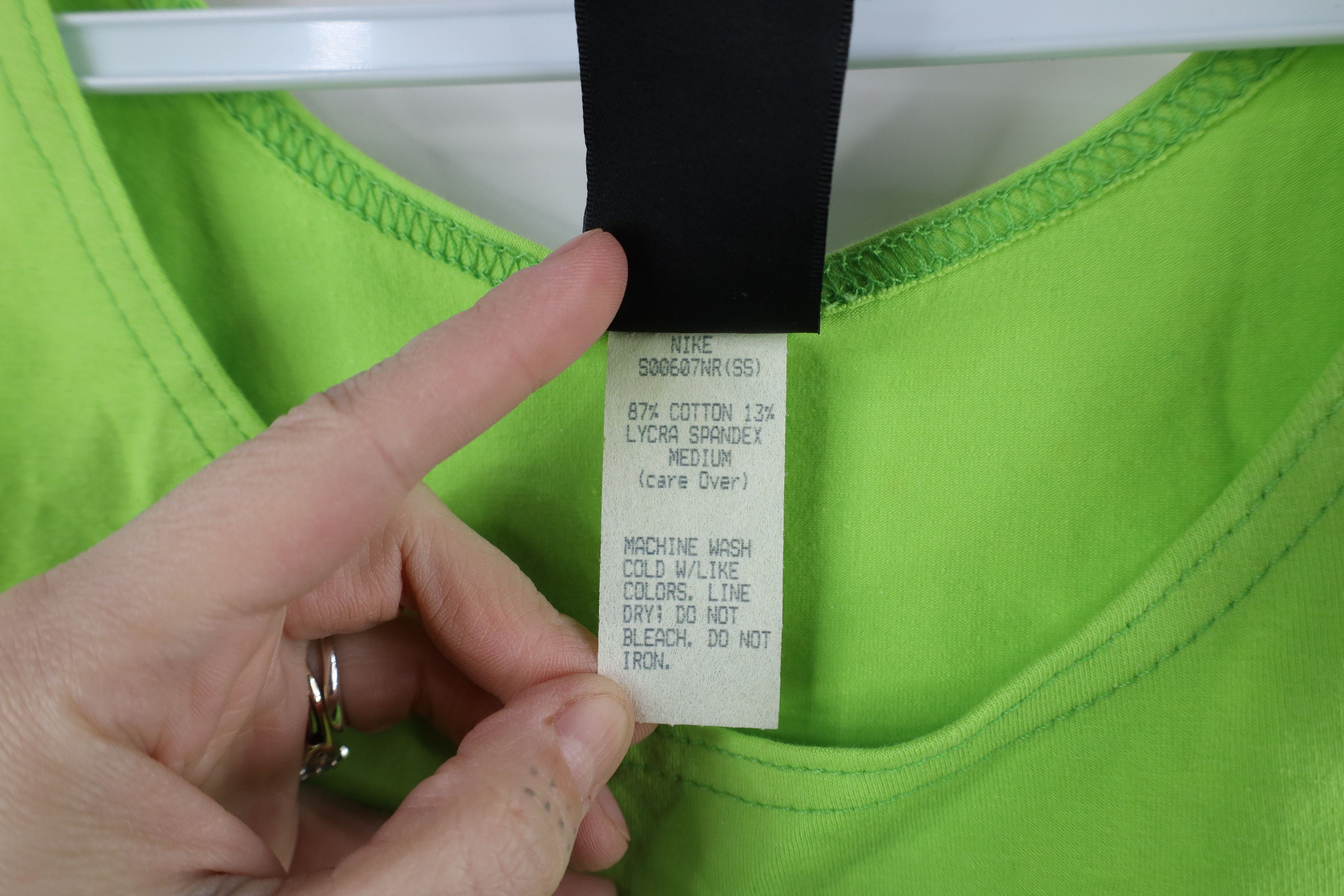 Nike × Vintage Deadstock Vintage 90s Nike ACG Cropped Tank Top T-Shirt USA Size M / US 6-8 / IT 42-44 - 9 Thumbnail