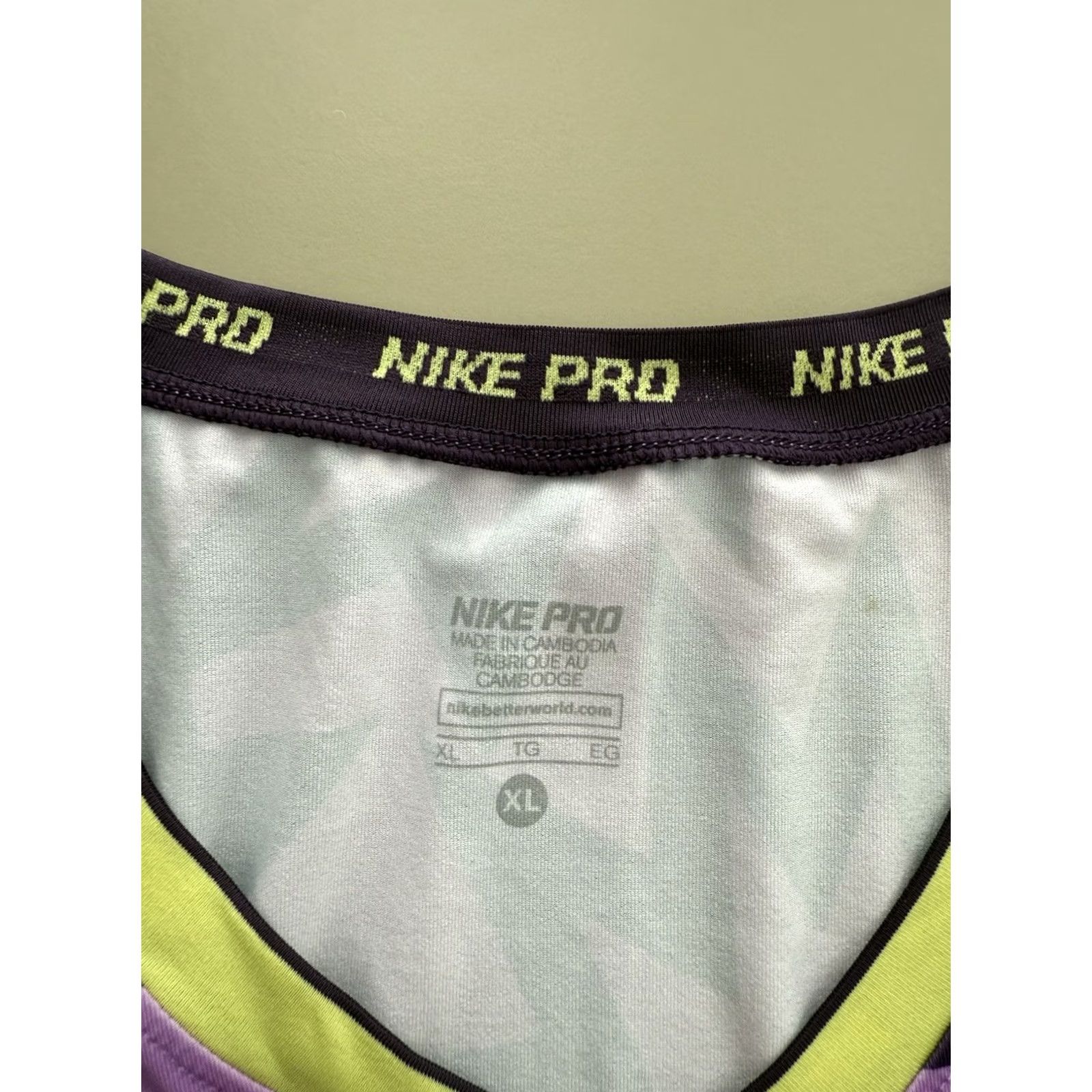 Nike Nike Pro Dri-Fit Women's XL Purple Kapow Print Tank Top Sleeveless Size XL / US 12-14 / IT 48-50 - 3 Thumbnail