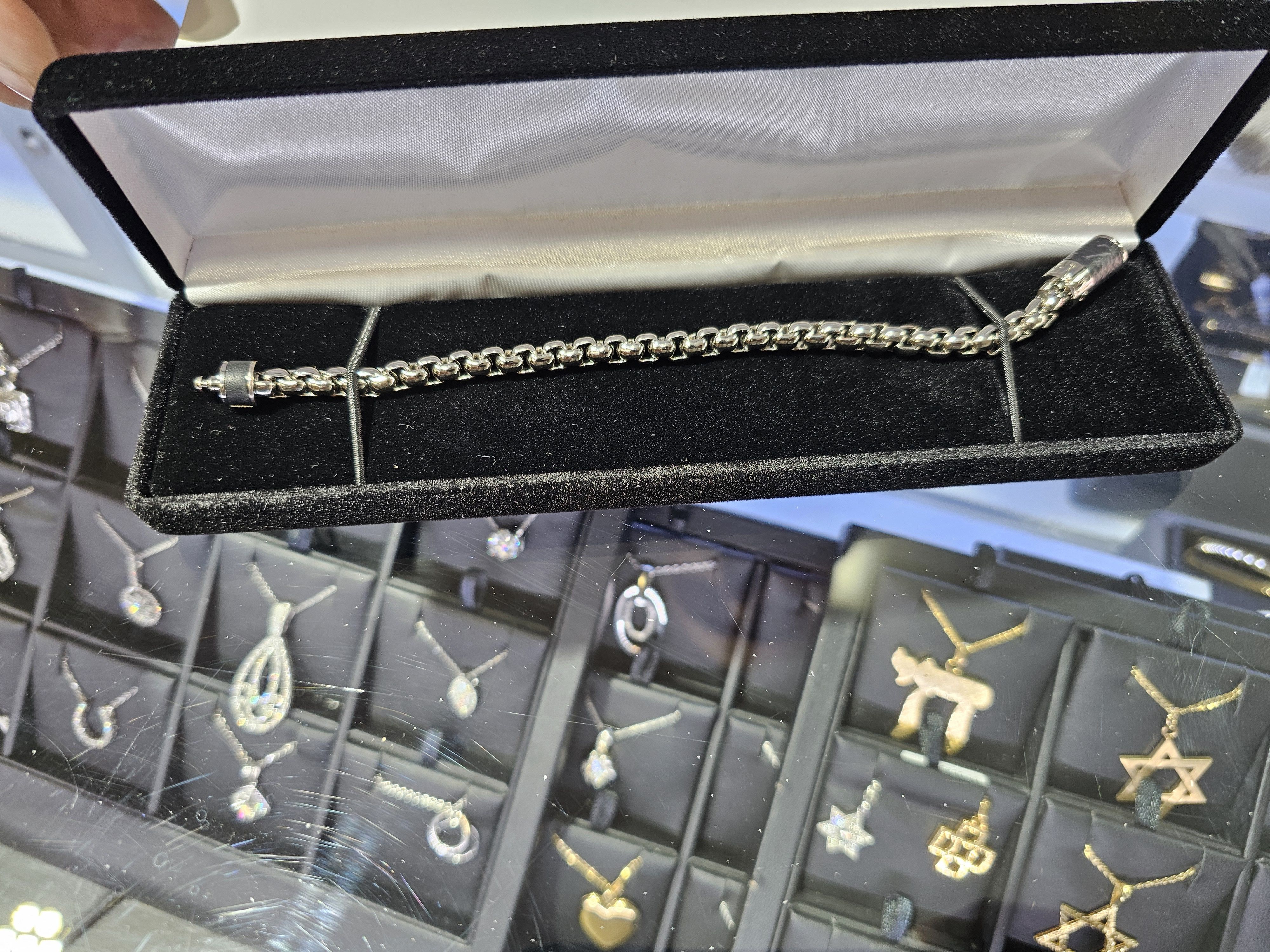 Louis Vuitton Designer Jewlery Monogram Eclipse Bracelet