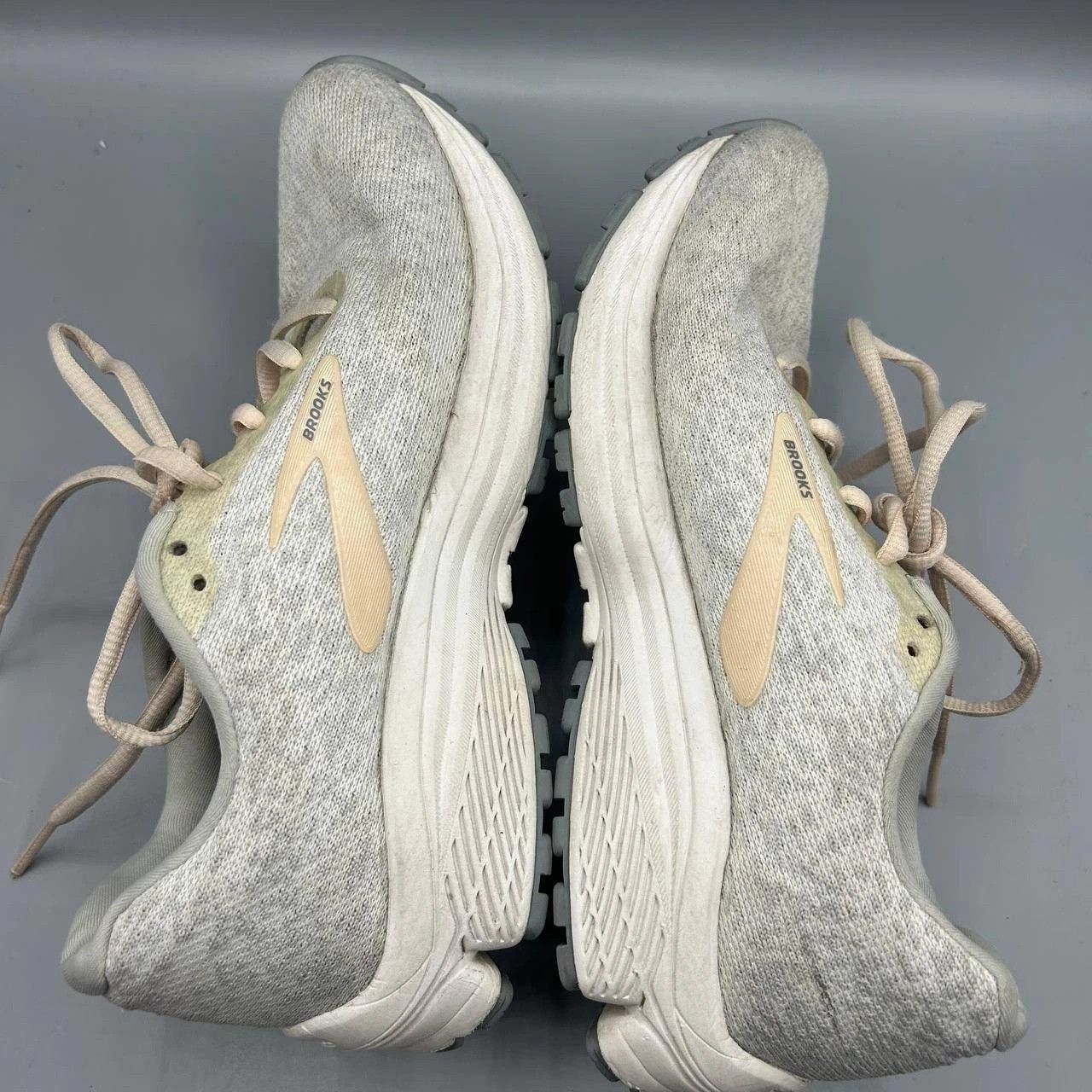 Brooks Brooks Anthem 2 Womens Running Shoes 1202931B133 Size 6 B Size US 6 / IT 36 - 10 Thumbnail