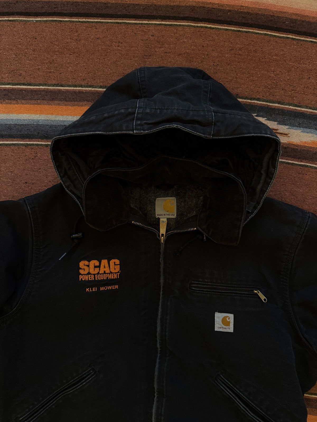 Carhartt × Vintage 2012 J001 Black Detroit Carhartt Work Jacket Size US L / EU 52-54 / 3 - 8 Thumbnail