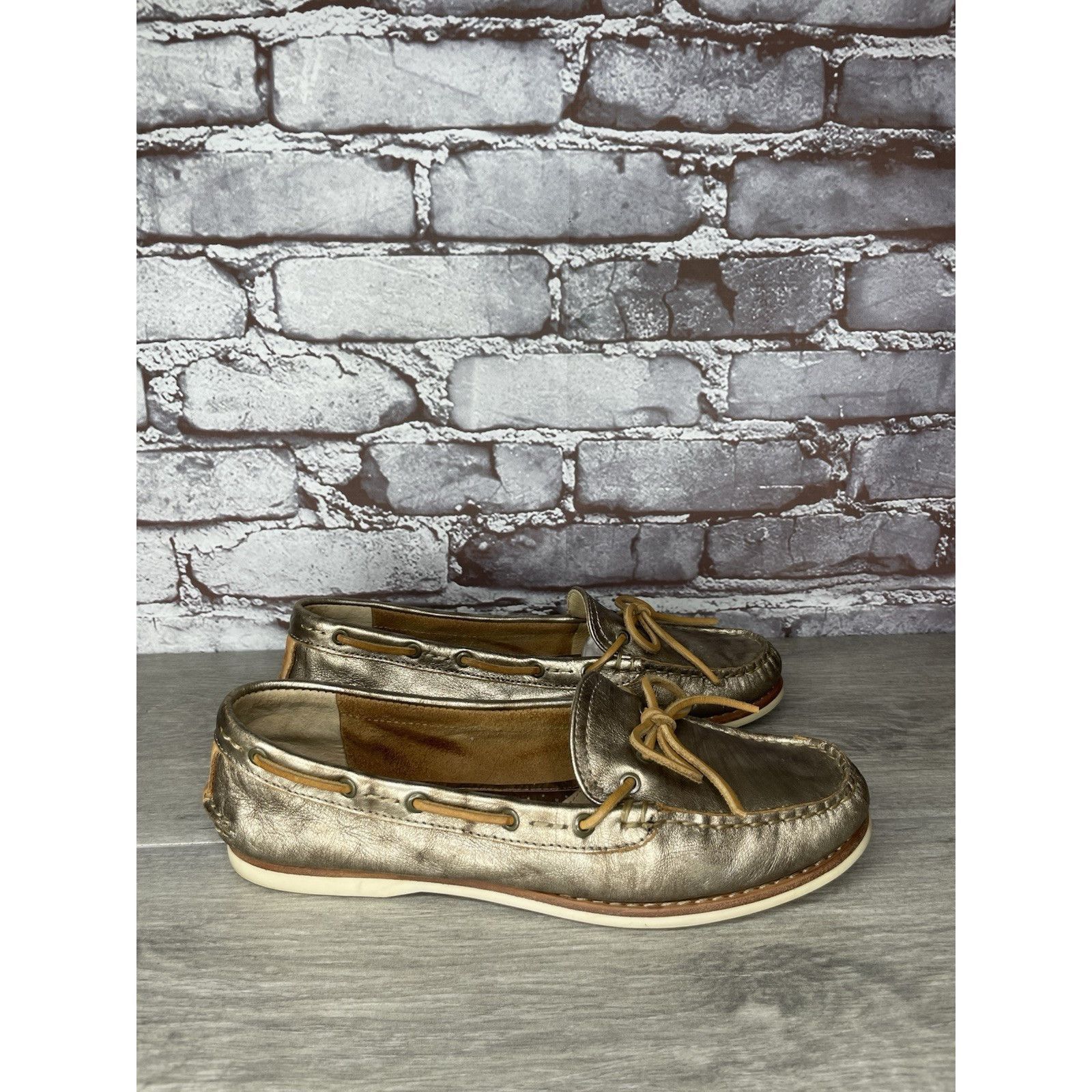 Frye FRYE Quincy Tie Leather Metallic Deck Shoes Gold Boat Shoes Size US 8 / IT 38 - 16 Thumbnail
