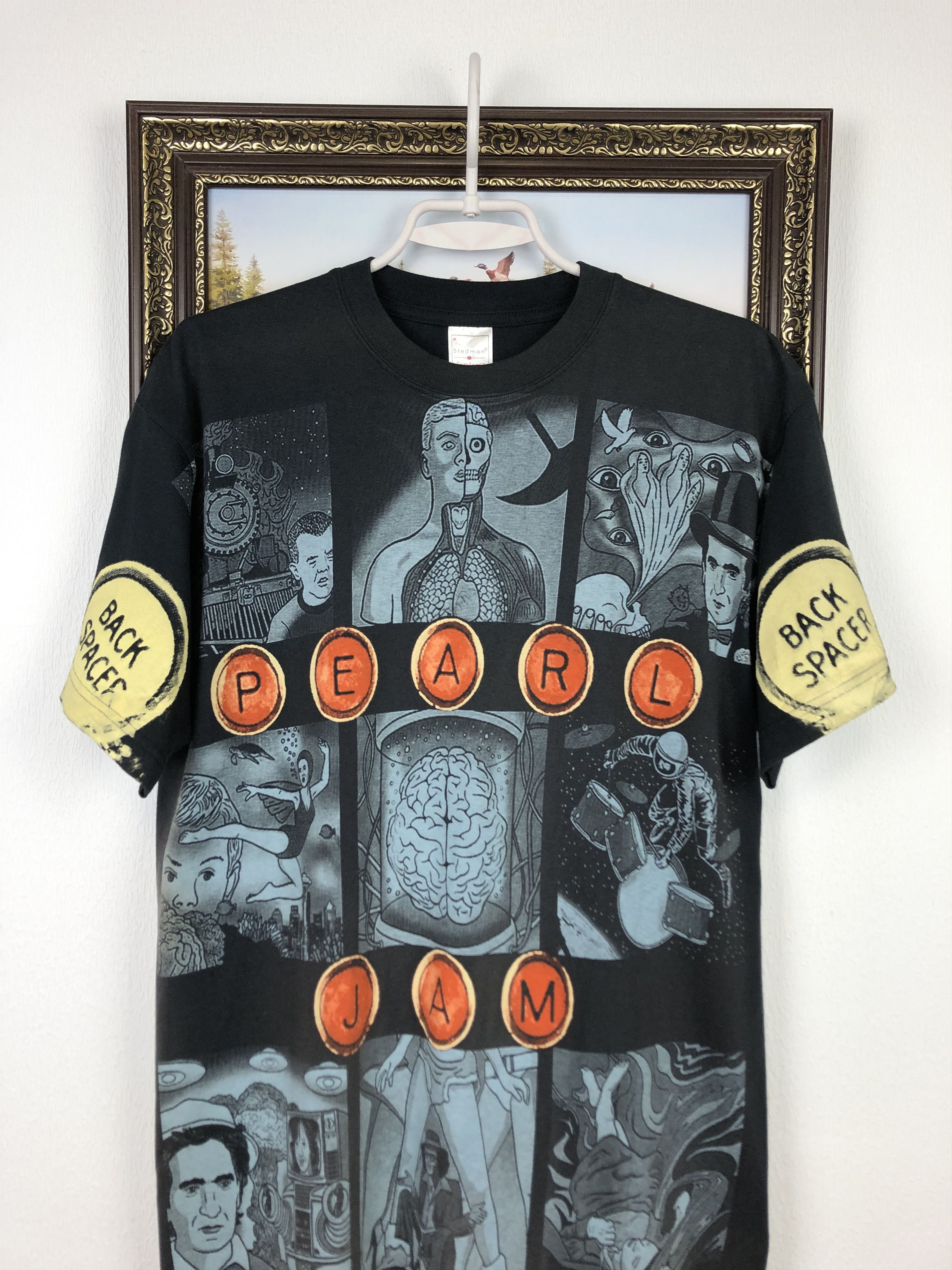 Band Tees × Vintage Vintage Pearl Jam Backspaces Band Shirt Over Print Tee Size US M / EU 48-50 / 2 - 2 Thumbnail