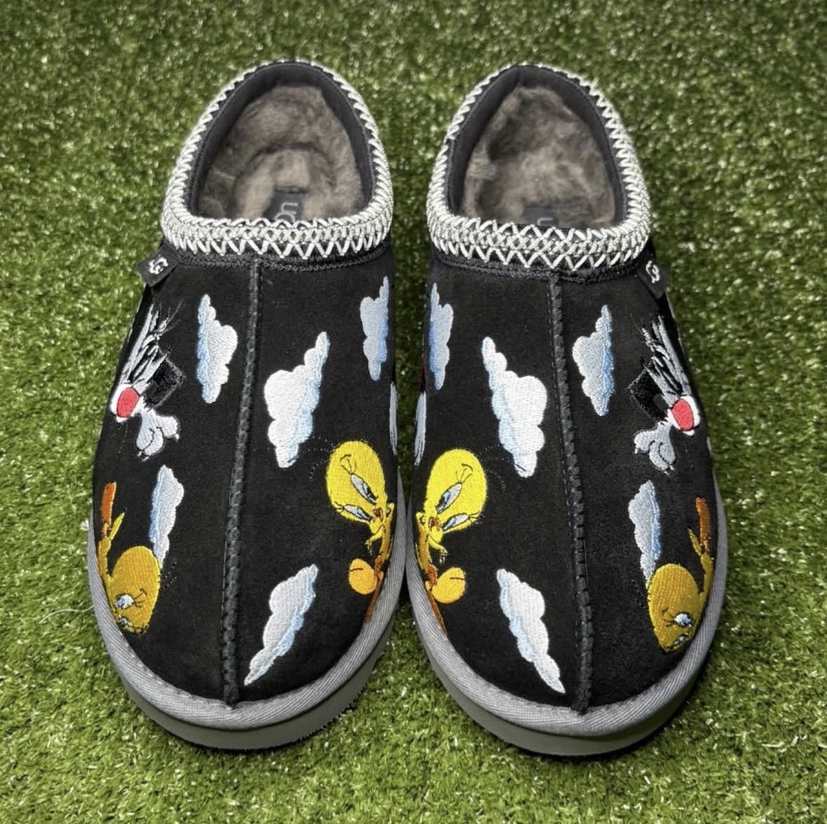 Palace Palace UGG Black Looney Toons Tasman Slippers Size US 9 / EU 42 - 3 Thumbnail