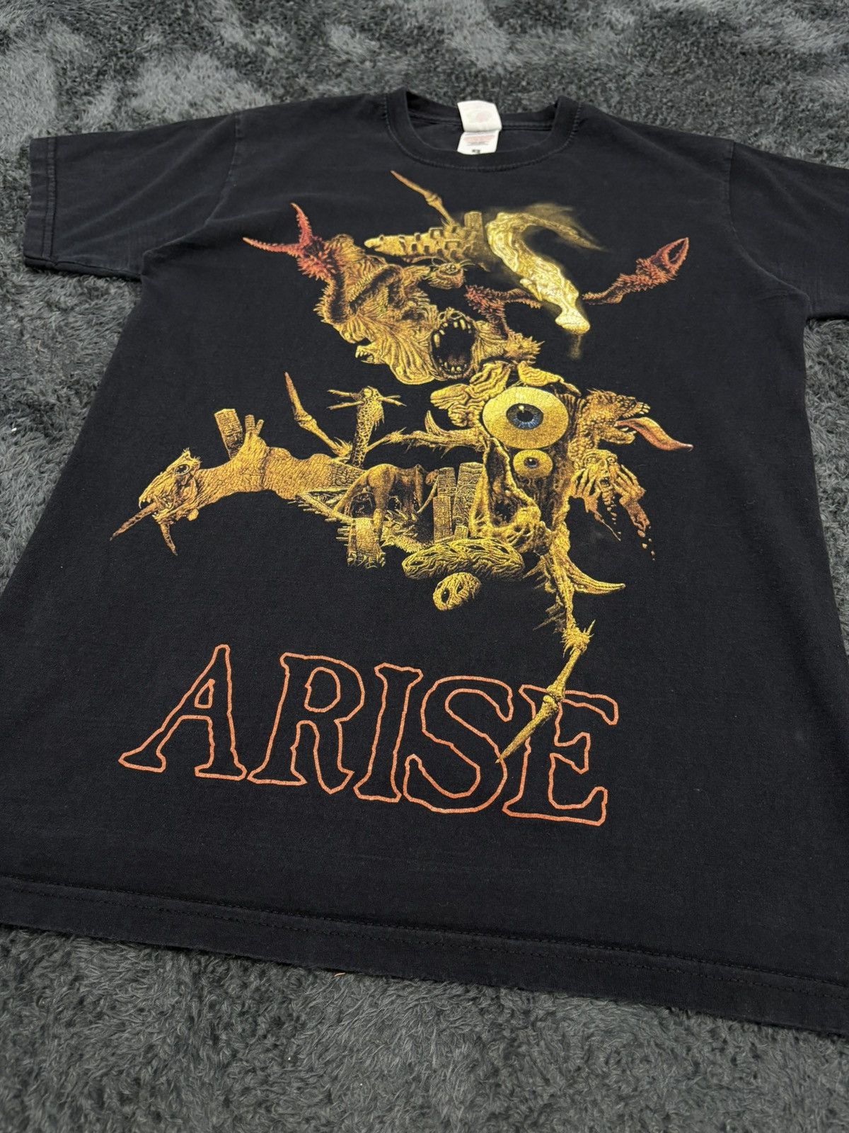 Band Tees Vintage Sepultura Arise Album Tee Size US S / EU 44-46 / 1 - 2 Thumbnail