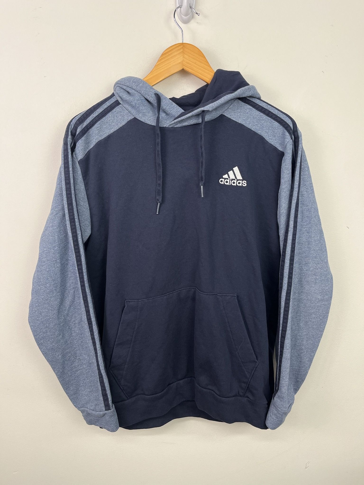 Adidas Vintage 90s Adidas Embroider Logo Hoodie Size M Size US M / EU 48-50 / 2 - 1 Thumbnail