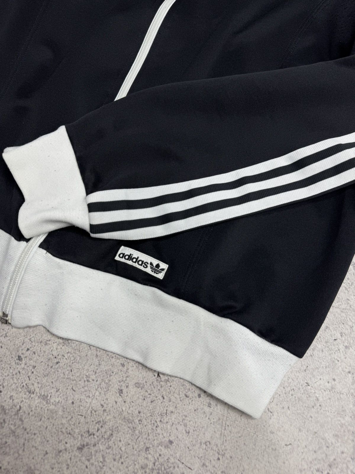Adidas Vintage Adidas West Germany Sweatshirt Vintage XL Classic Size US XL / EU 56 / 4 - 4 Thumbnail