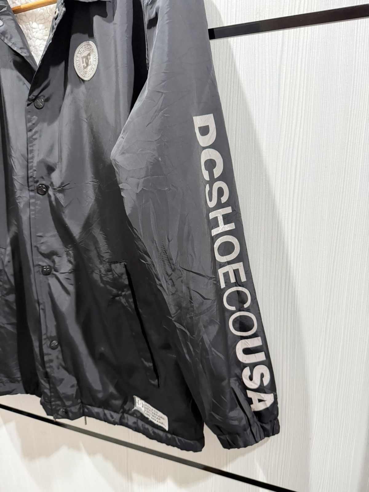 Tribal Streetwear Dc Shoe Usa Big Logo Glow In Dark Jacket Size US M / EU 48-50 / 2 - 9 Thumbnail
