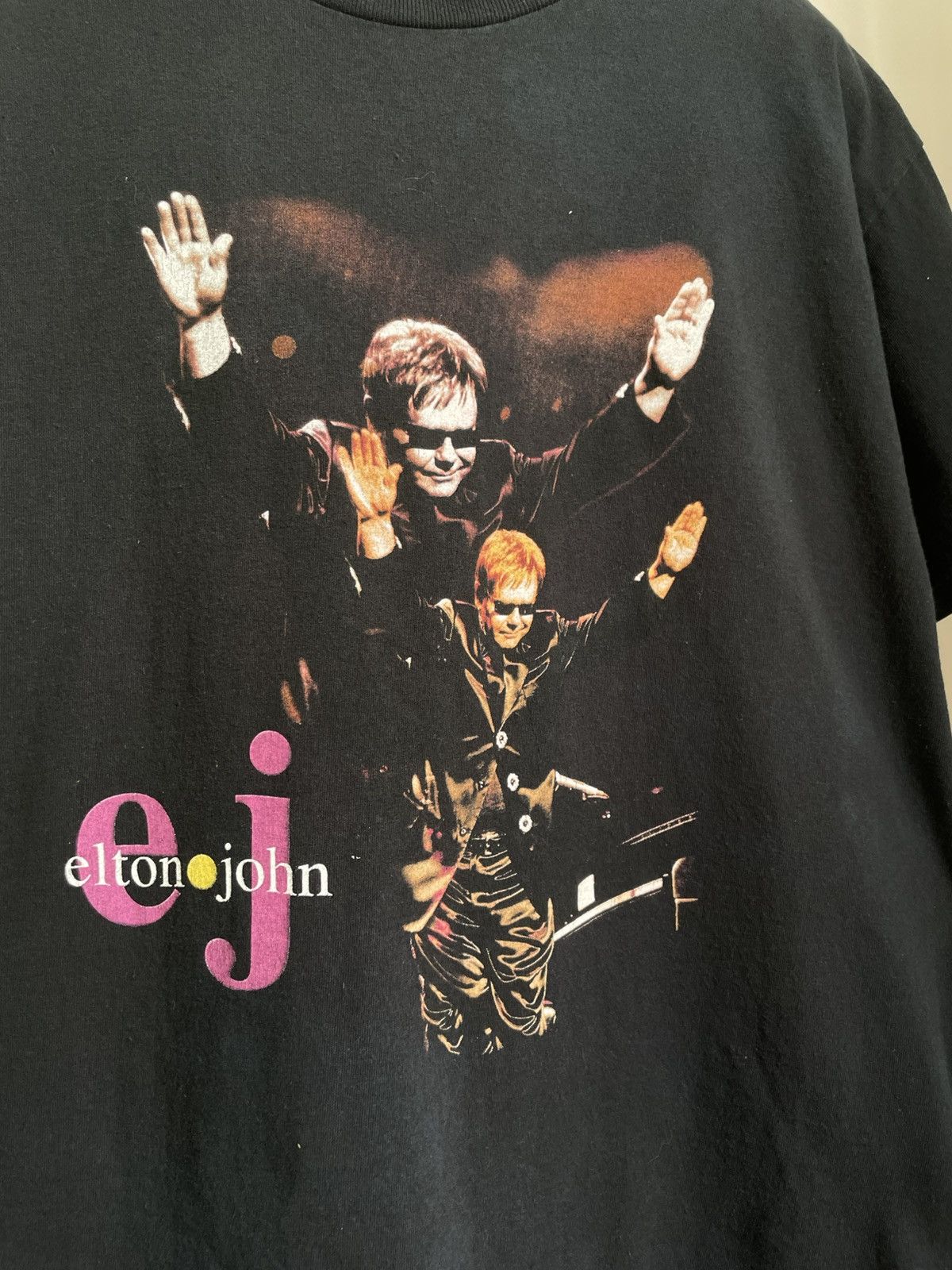Vintage Vintage Elton John Tour Tee Size US L / EU 52-54 / 3 - 2 Thumbnail