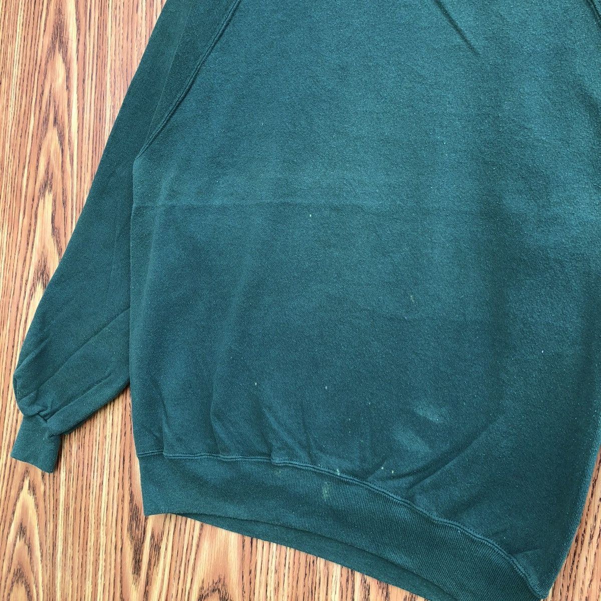 Vintage Vintage Green Plain Sweatshirt Pullover Crewneck Size US XL / EU 56 / 4 - 5 Thumbnail