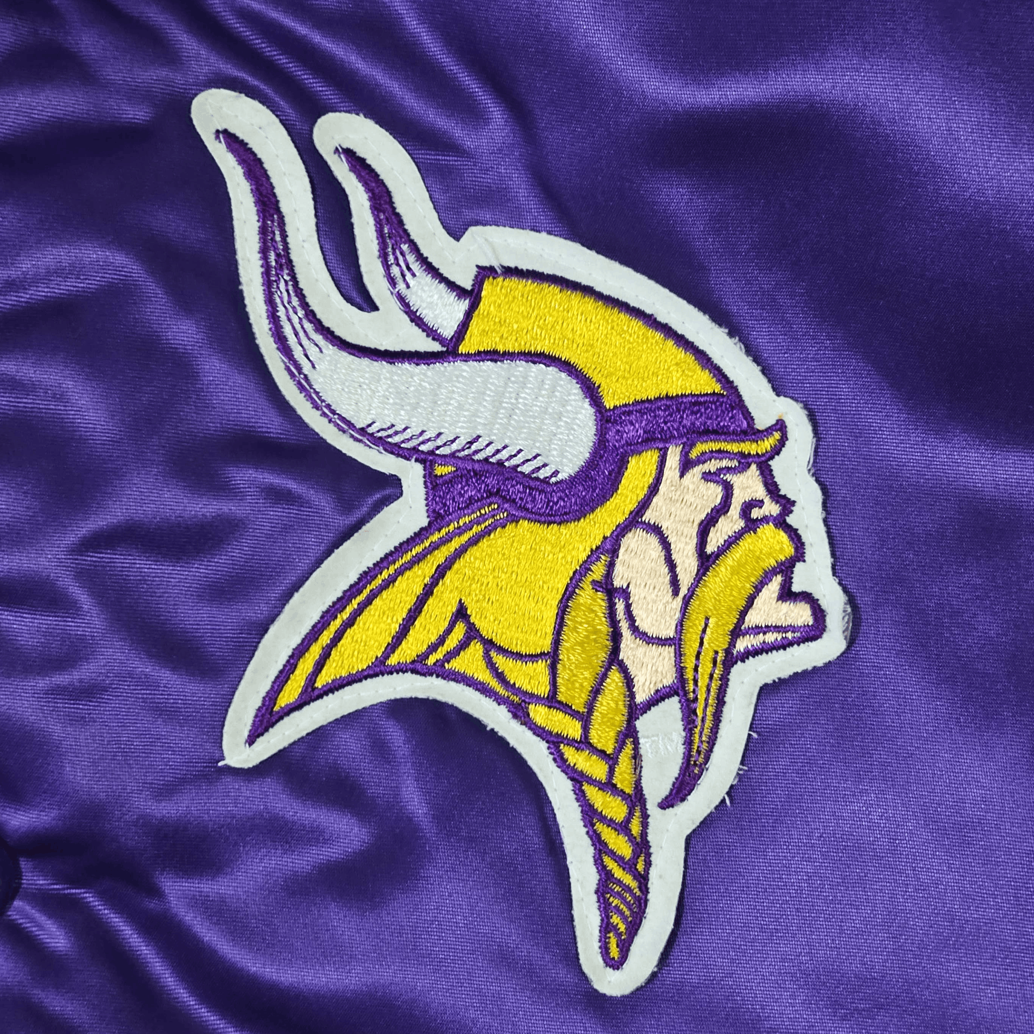 Vintage Minnesota Vikings Vintage 80s Chalk Line Satin Bomber Jacket Size US XL / EU 56 / 4 - 4 Thumbnail