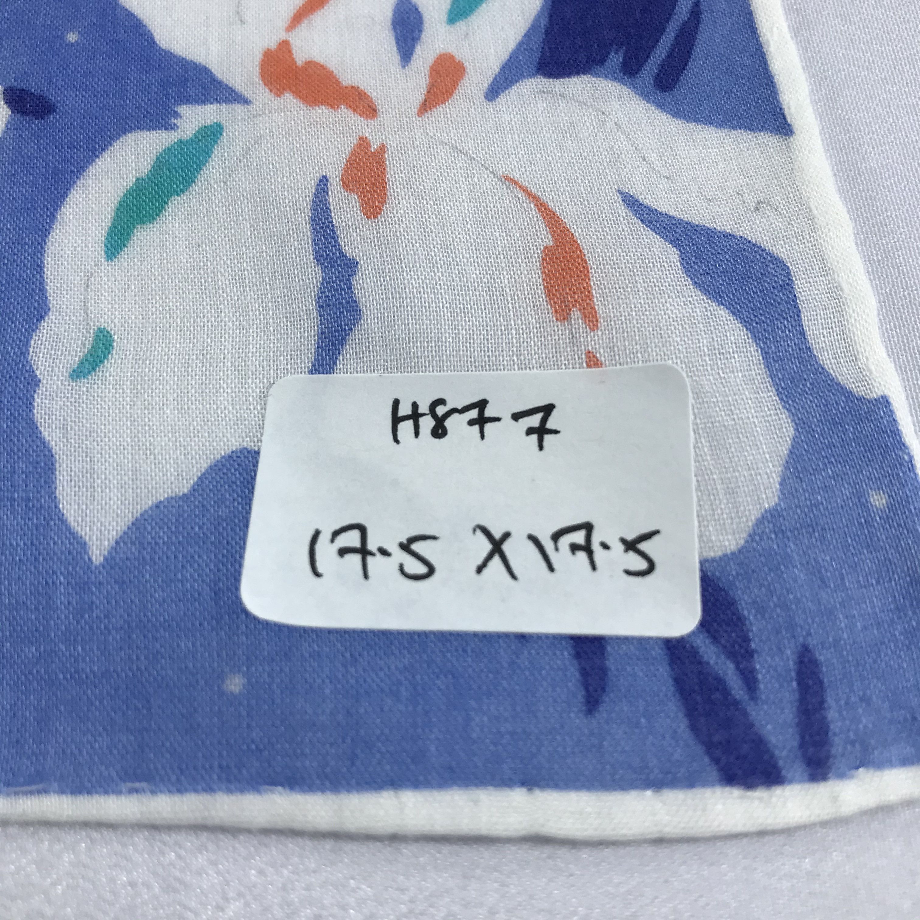 Givenchy Givenchy Floral Handkerchief Neckerchief Bandana H877 Size ONE SIZE - 6 Thumbnail