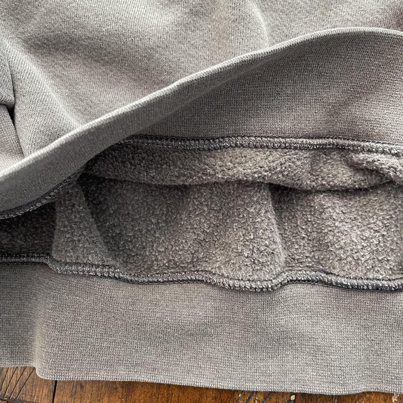 Nike Vtg Nike Sweatshirt Mens Large Gray Fleece Small Swoosh Size US L / EU 52-54 / 3 - 6 Thumbnail