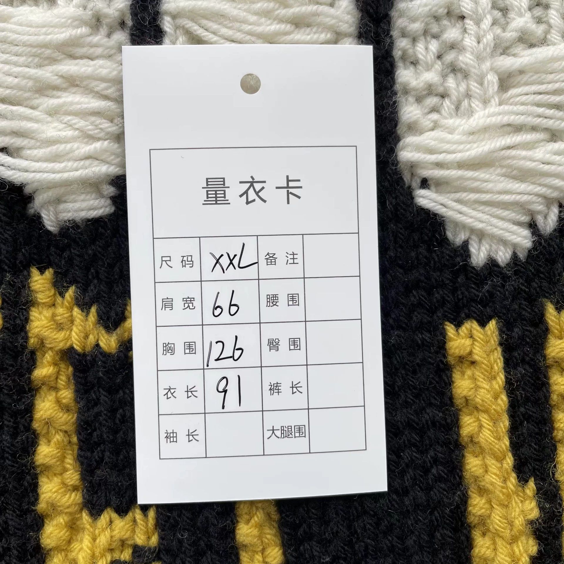 Celine Celine Red Lip Embroidered WoolCashmere OS Sweater XXL 98N Size XXL / US 16-18 / IT 52-54 - 8 Thumbnail