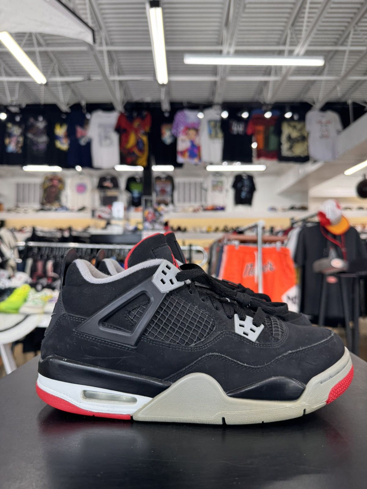 Jordan Brand Air Jordan 4 Bred Size 7Y (2019) Size US 7 / EU 40 - 6 Thumbnail