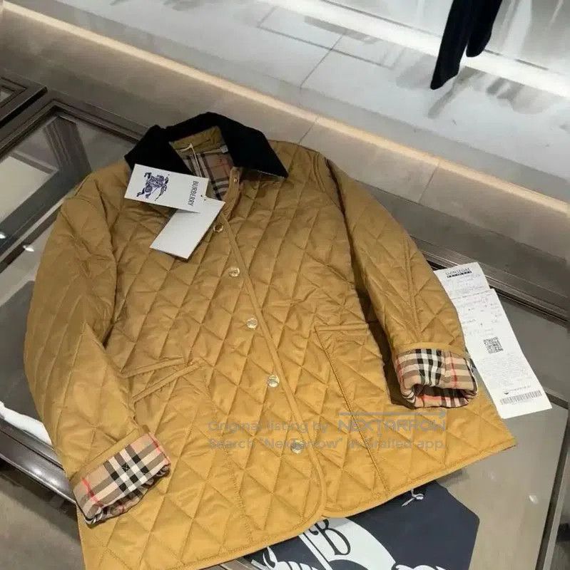 Burberry Burberry Winter Gold Quilted Cotton Jacket. Size S / US 4 / IT 40 - 5 Thumbnail