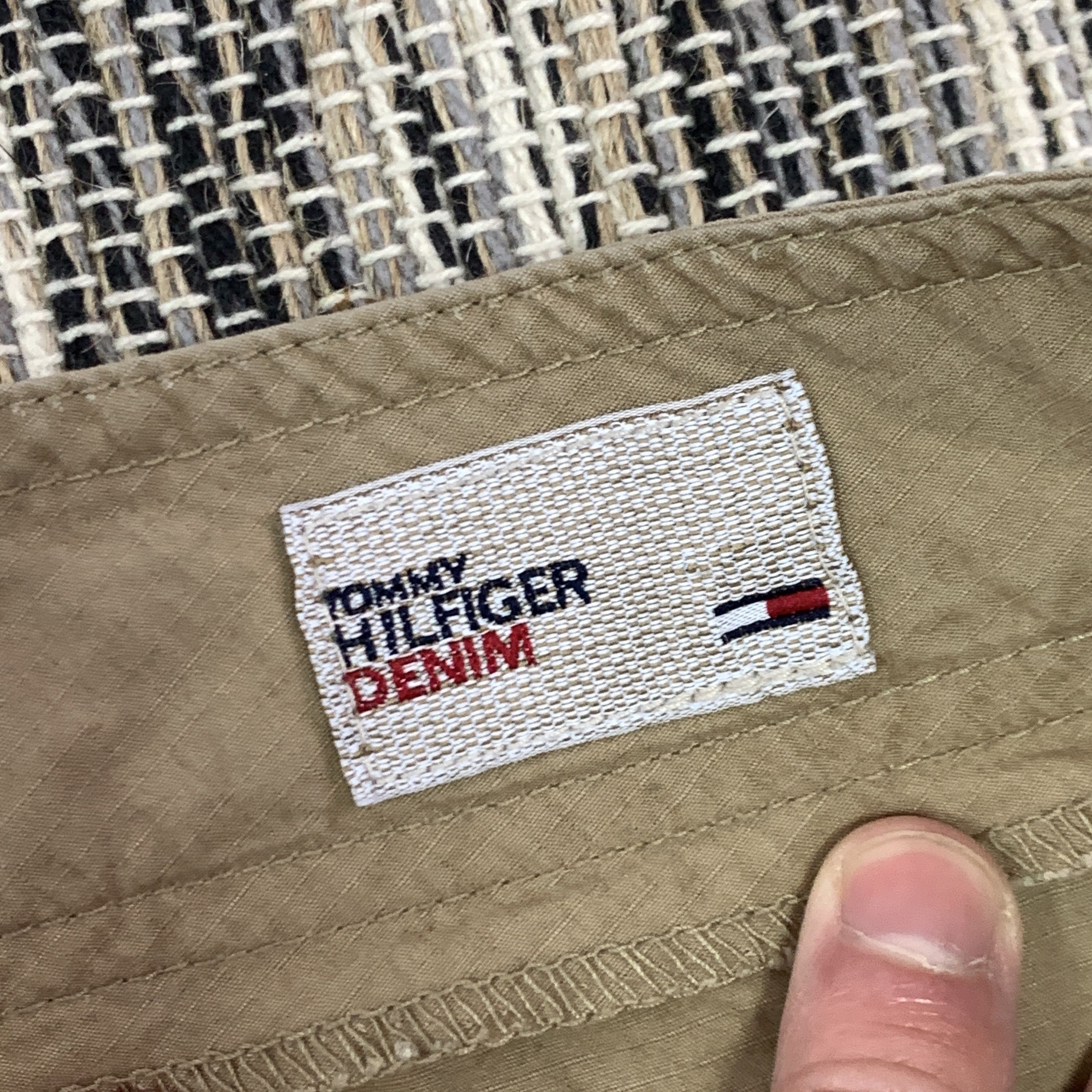 Tommy Hilfiger Vintage Tommy Hilfiger Denim Y2K Beige Women's Mini Skirt Size 27" / US 4 / IT 40 - 5 Thumbnail