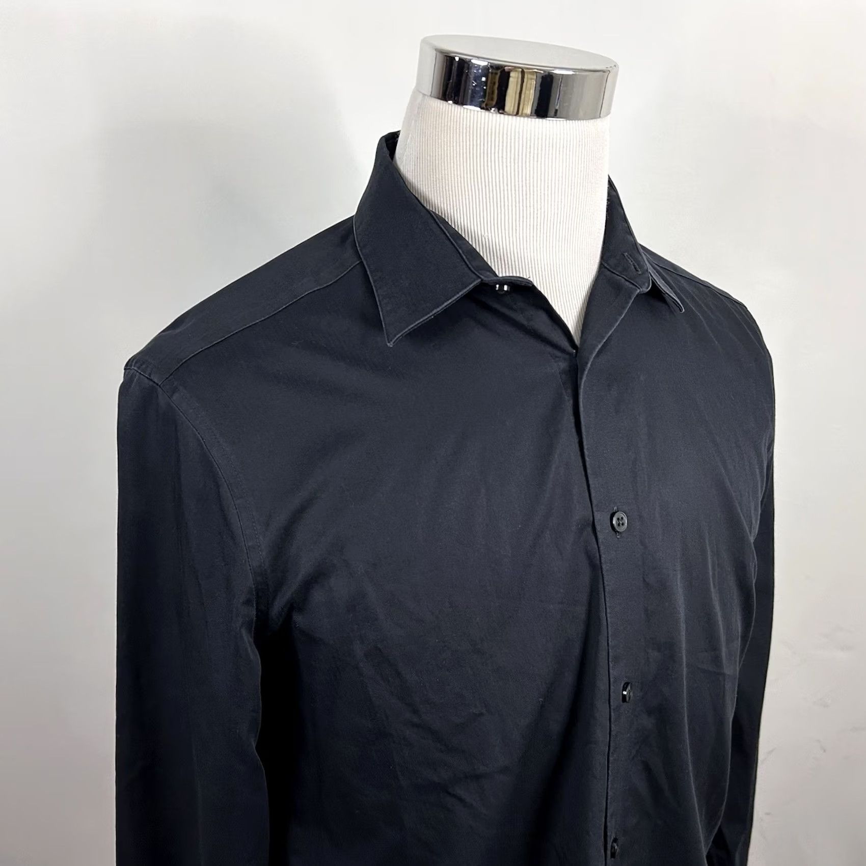 Calvin Klein Calvin Klein Dress Shirt 16 34/35 Slim Fit Non Iron All Black Formal Shirt Mens Button Collar Spread 34/35 Sleeve Regular Size 16 Black Size 42R - 2 Thumbnail