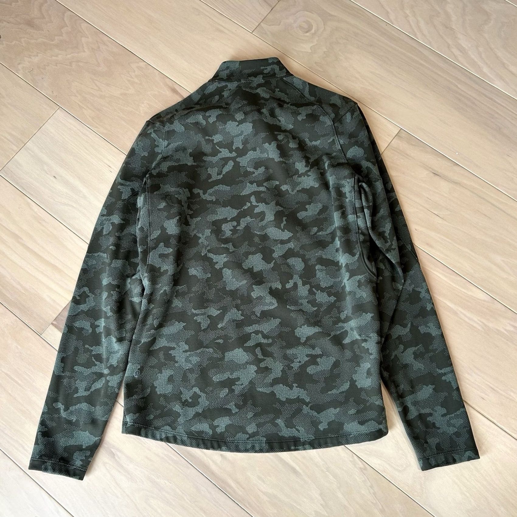 Lululemon VINTAGE not applicable Surge Warm 1/2 Zip Jacquard Camo Pullover Men’s Medium Size US M / EU 48-50 / 2 - 4 Thumbnail
