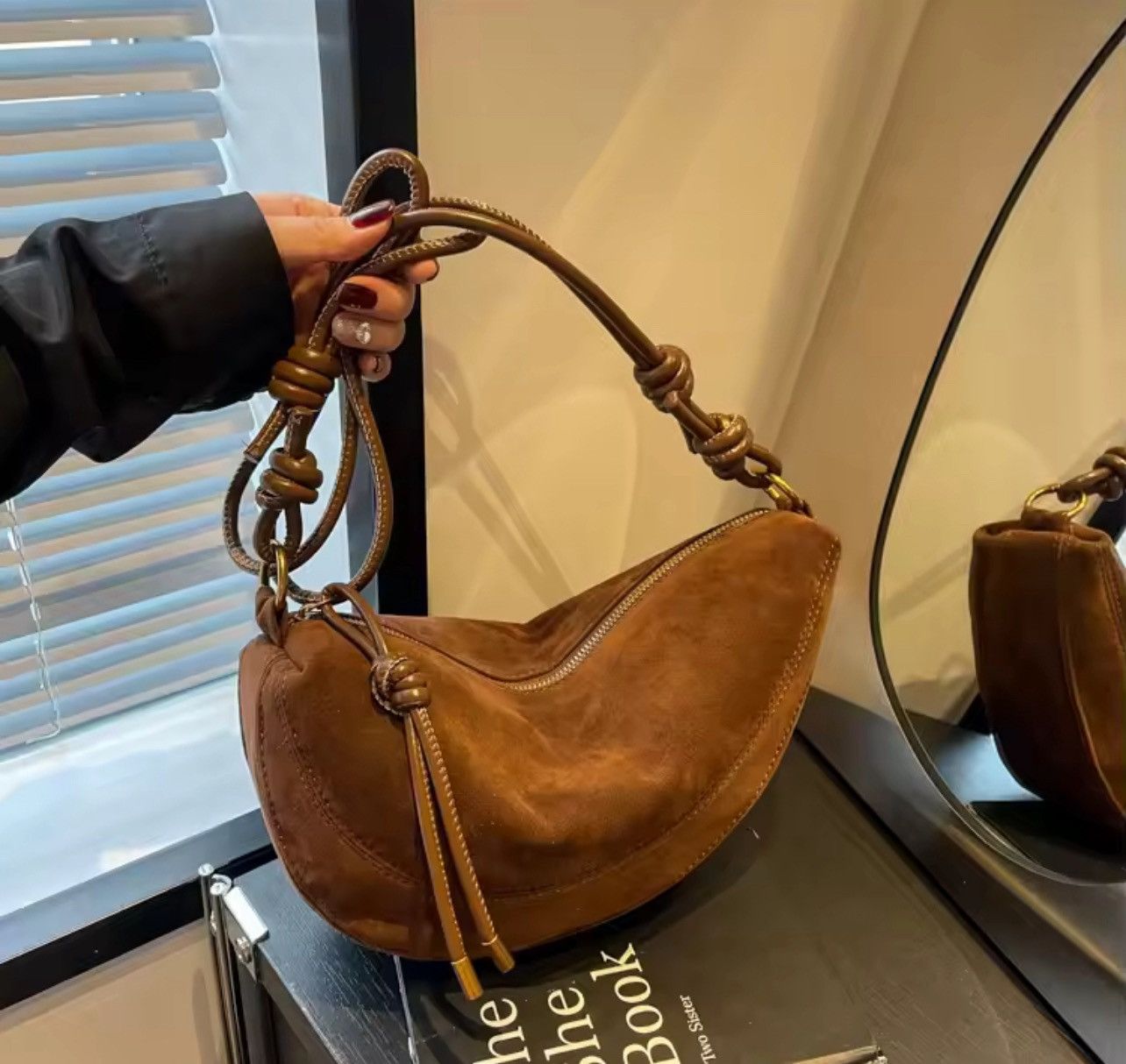 Japanese Brand × Vintage Faux Suede Shoulder Bag Size ONE SIZE - 2 Thumbnail
