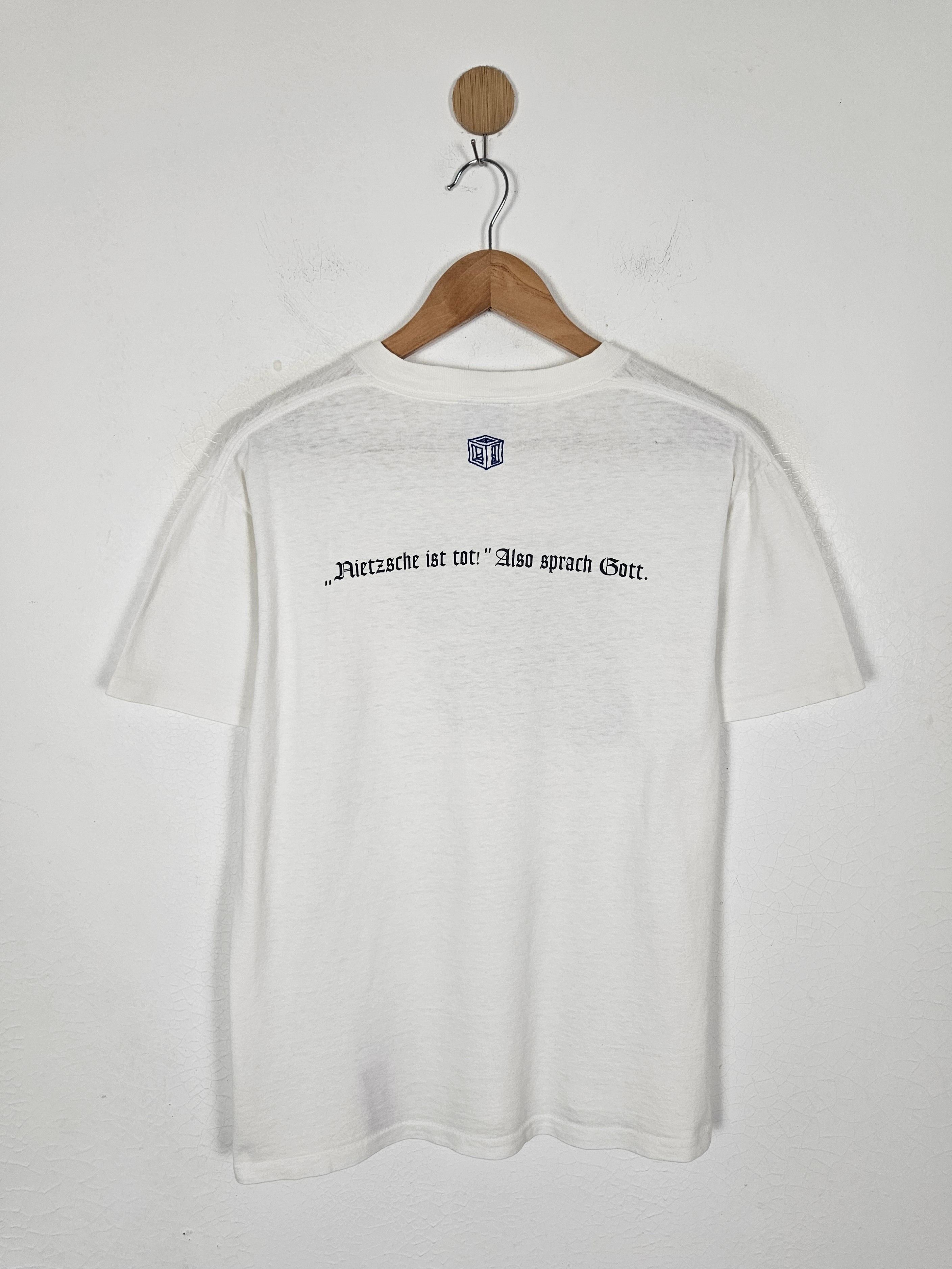 General Research General Research Nietzsche ist tot!" sprach Gott 1996 shirt Size US M / EU 48-50 / 2 - 2 Thumbnail