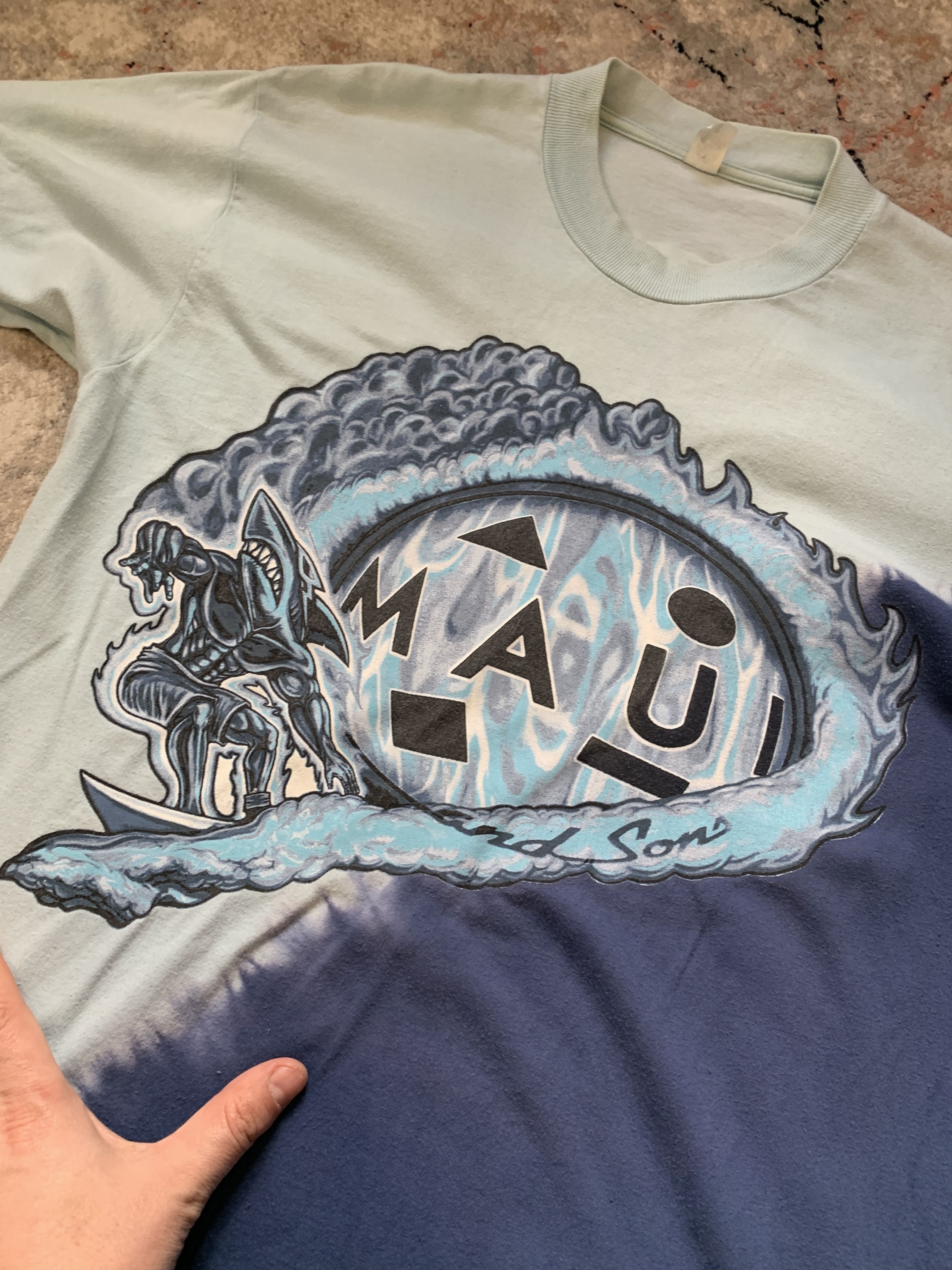 Maui and Sons Maui Shark Surf Vintage Tee Size US S / EU 44-46 / 1 - 3 Thumbnail