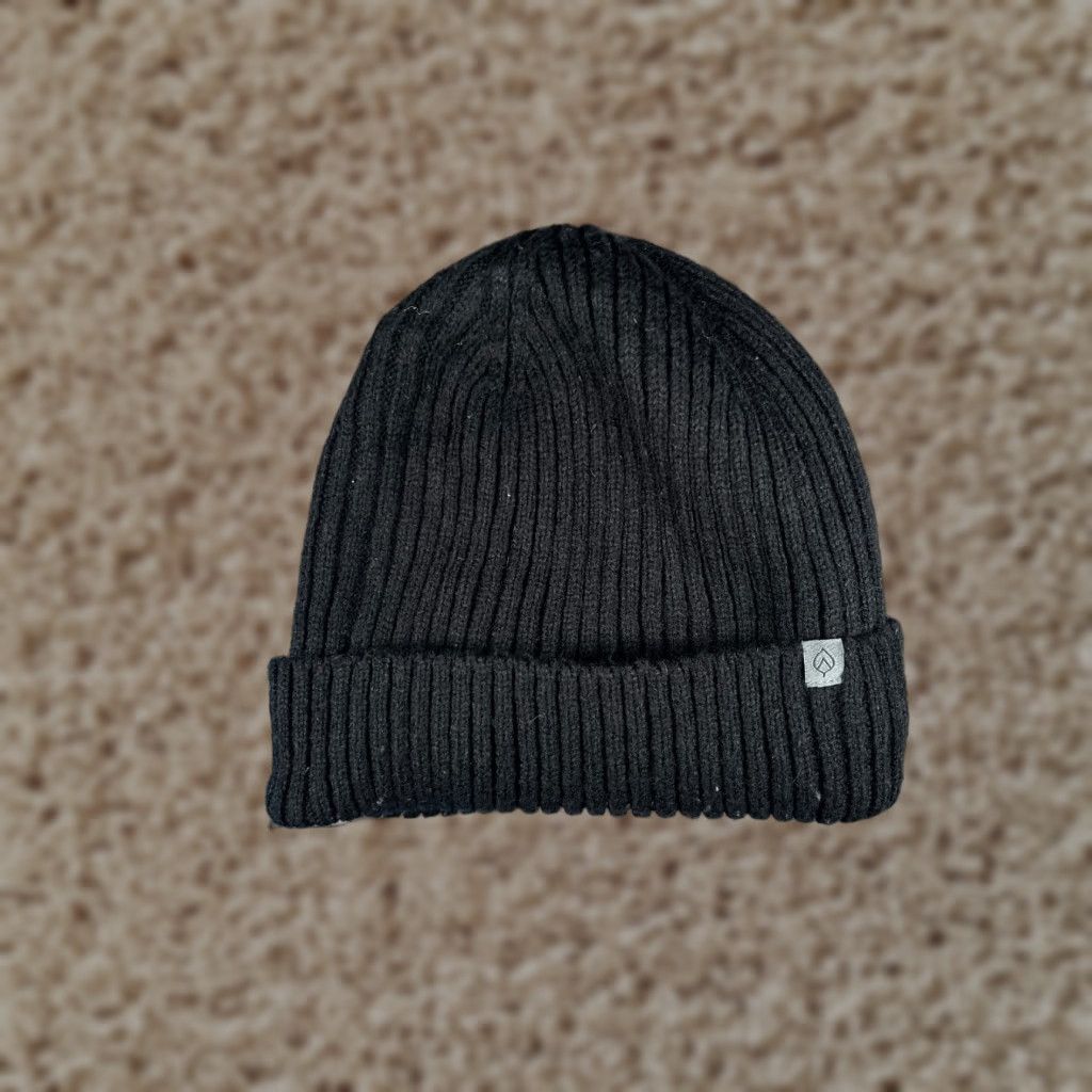 Vintage Aspen Beanie Toque Adult One Size Black Knit Acrylic Polyester Lined Ski Size ONE SIZE - 1 Thumbnail