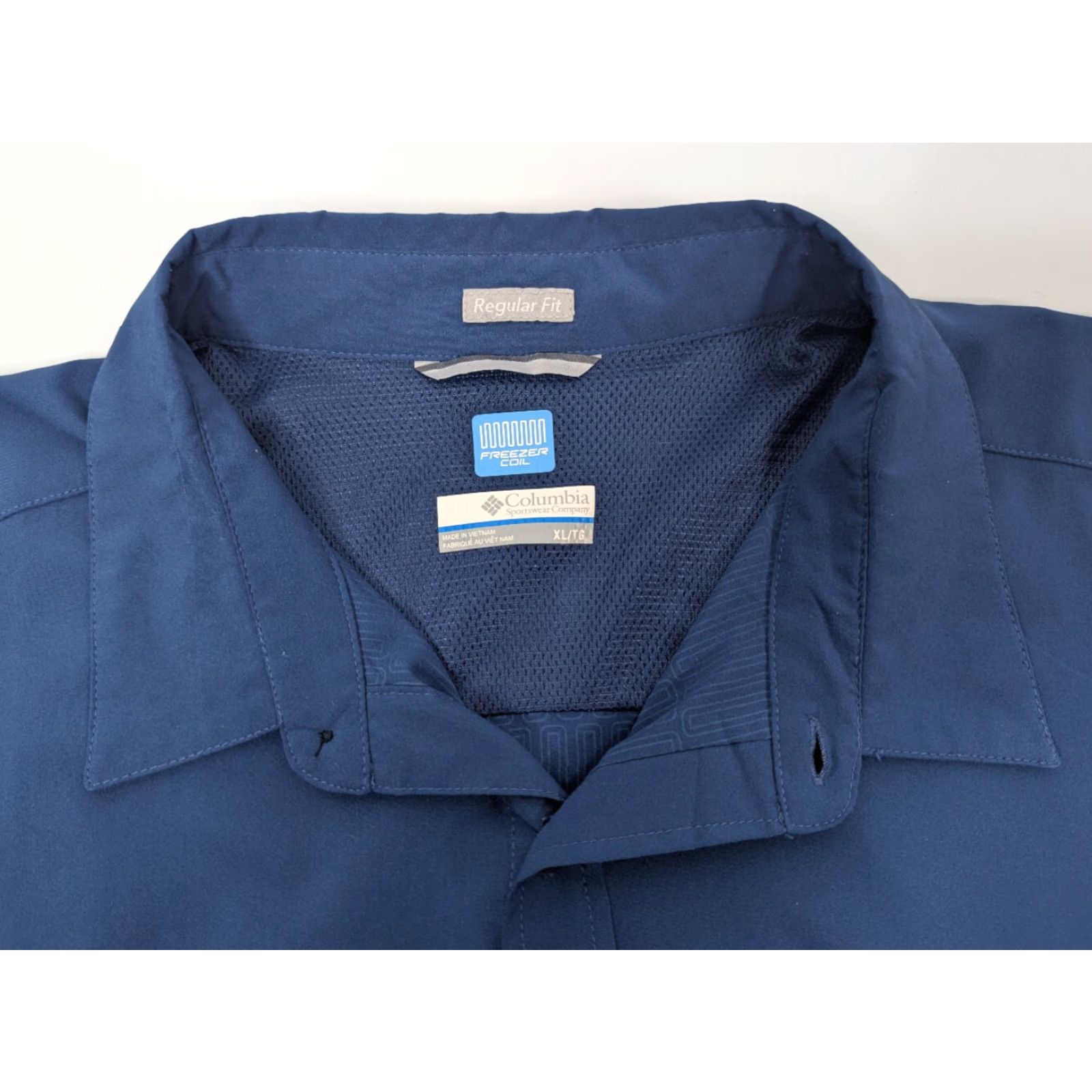 Vintage Columbia Shirt Mens XL Blue Regular Fit Lightweight Button-Up Casual Outdoor Shirt Size US XL / EU 56 / 4 - 6 Thumbnail