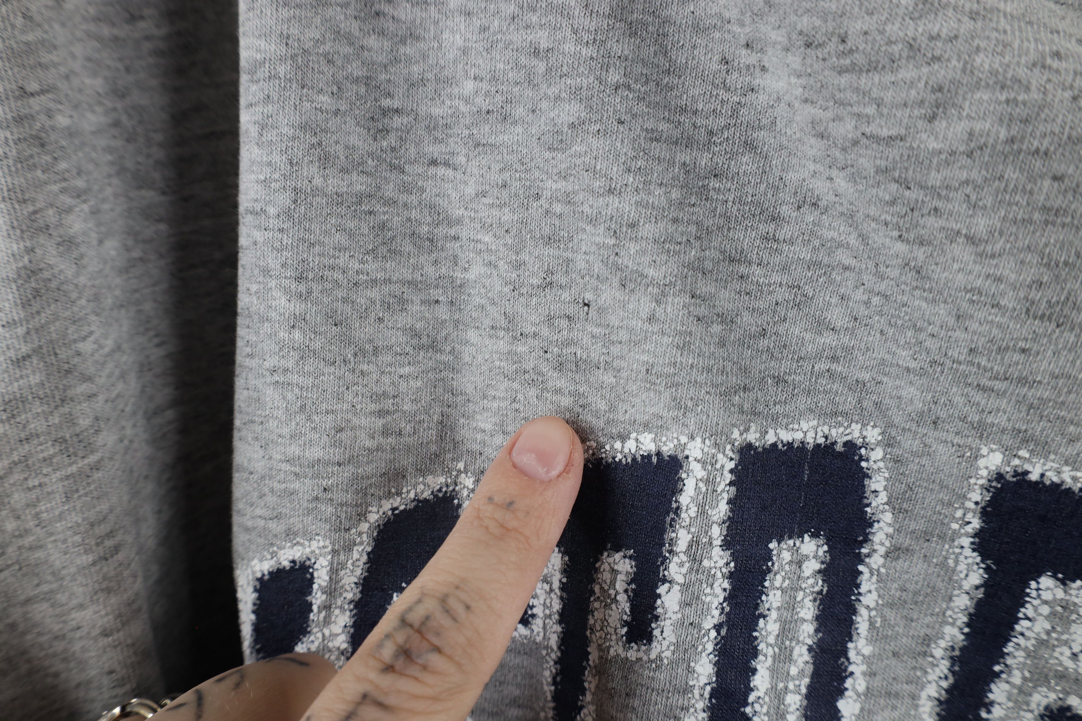 Vintage Vintage 90s Spell Out Notre Dame University T-Shirt Gray Size US XL / EU 56 / 4 - 8 Thumbnail