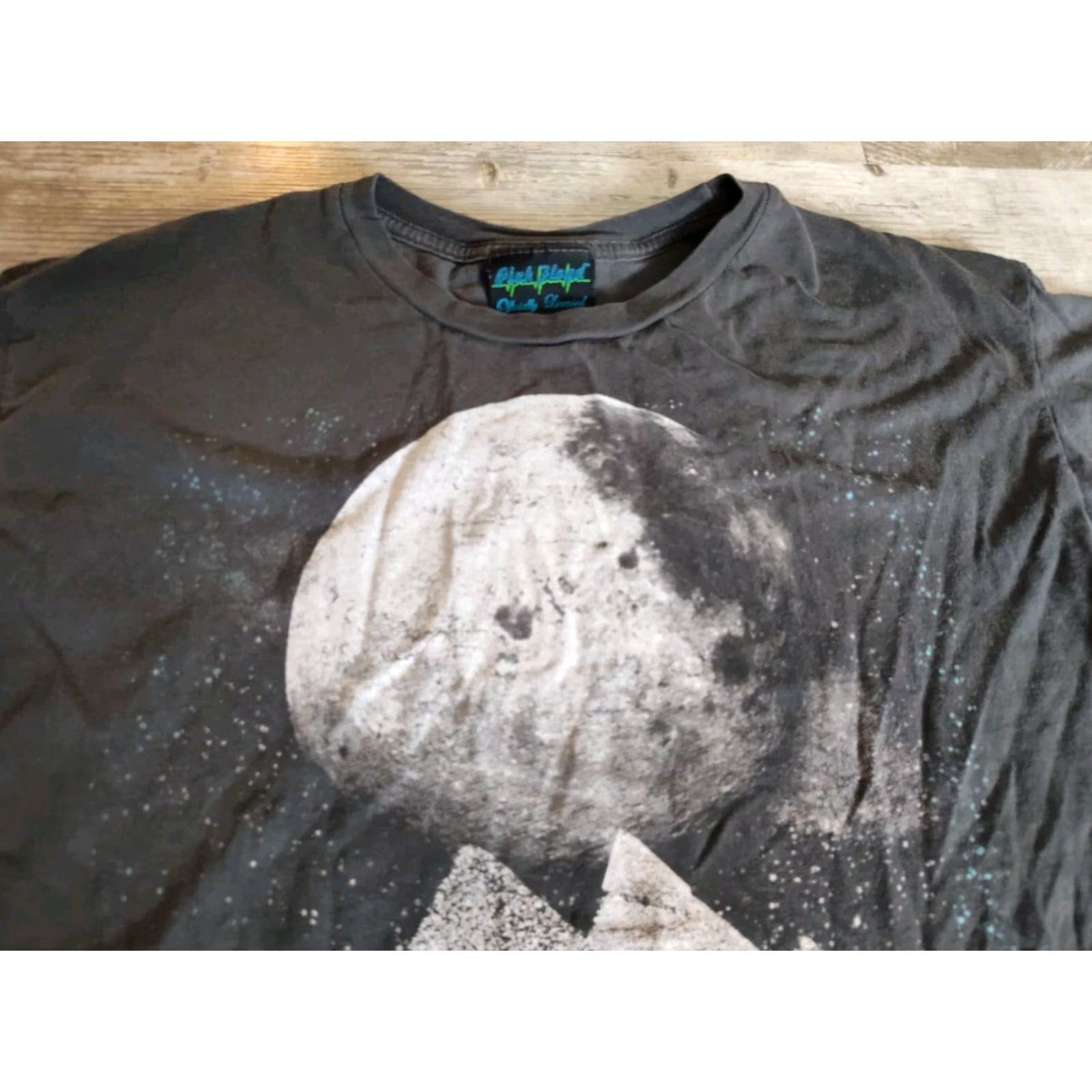 Vintage VINTAGE Pink Floyd T-Shirt 2009 Dark Side of the Moon Moon Graphic Gray M/L Mens Size US M / EU 48-50 / 2 - 3 Thumbnail