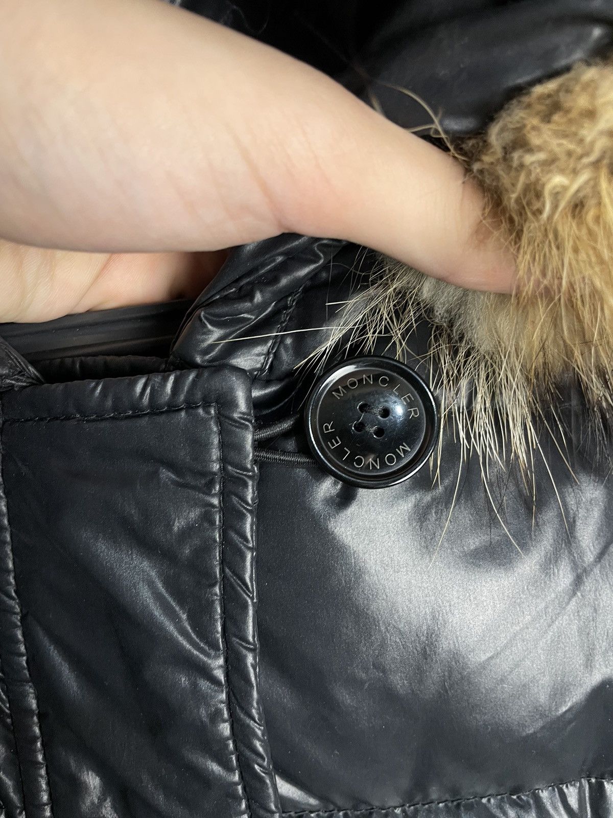 Moncler Moncler womens Parka Down Jacket Real Fur Puffer Size M / US 6-8 / IT 42-44 - 7 Thumbnail