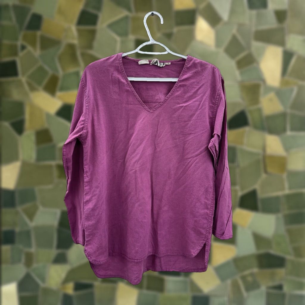 Vintage VINTAGE SW2 Womens Shirt Purple 3/4 Sleeve V-Neck Cotton Small Blouse Womens 70s 80s 90s Size S / US 4 / IT 40 - 1 Thumbnail