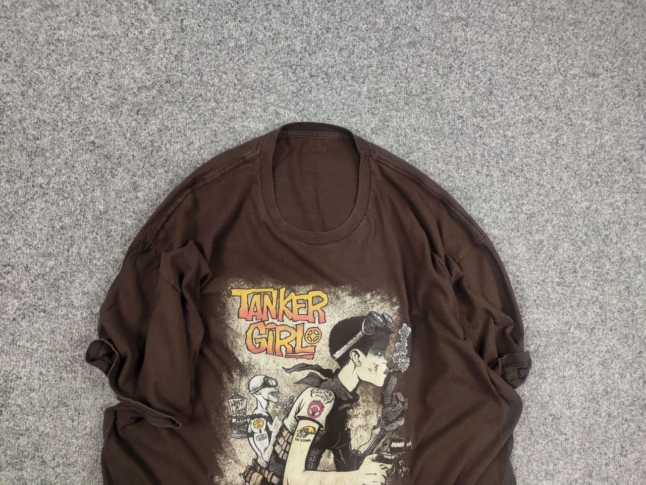Vintage Vintage 90s Tank Girl Logo Oversized Brown T Shirt Skater Size US XL / EU 56 / 4 - 4 Thumbnail