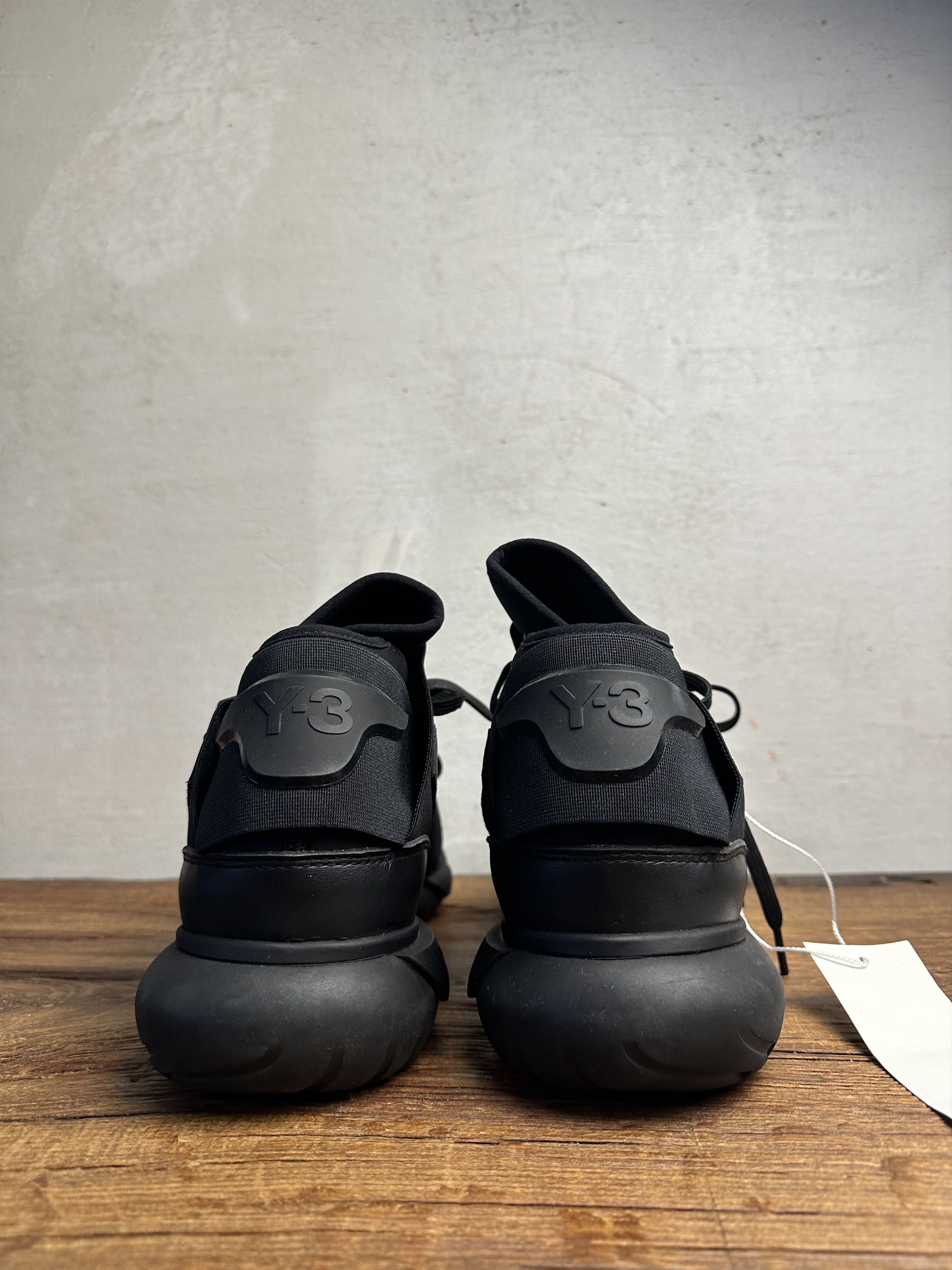 Adidas Y-3 Qasa High Triple Black Size US 7 / EU 40 - 3 Thumbnail