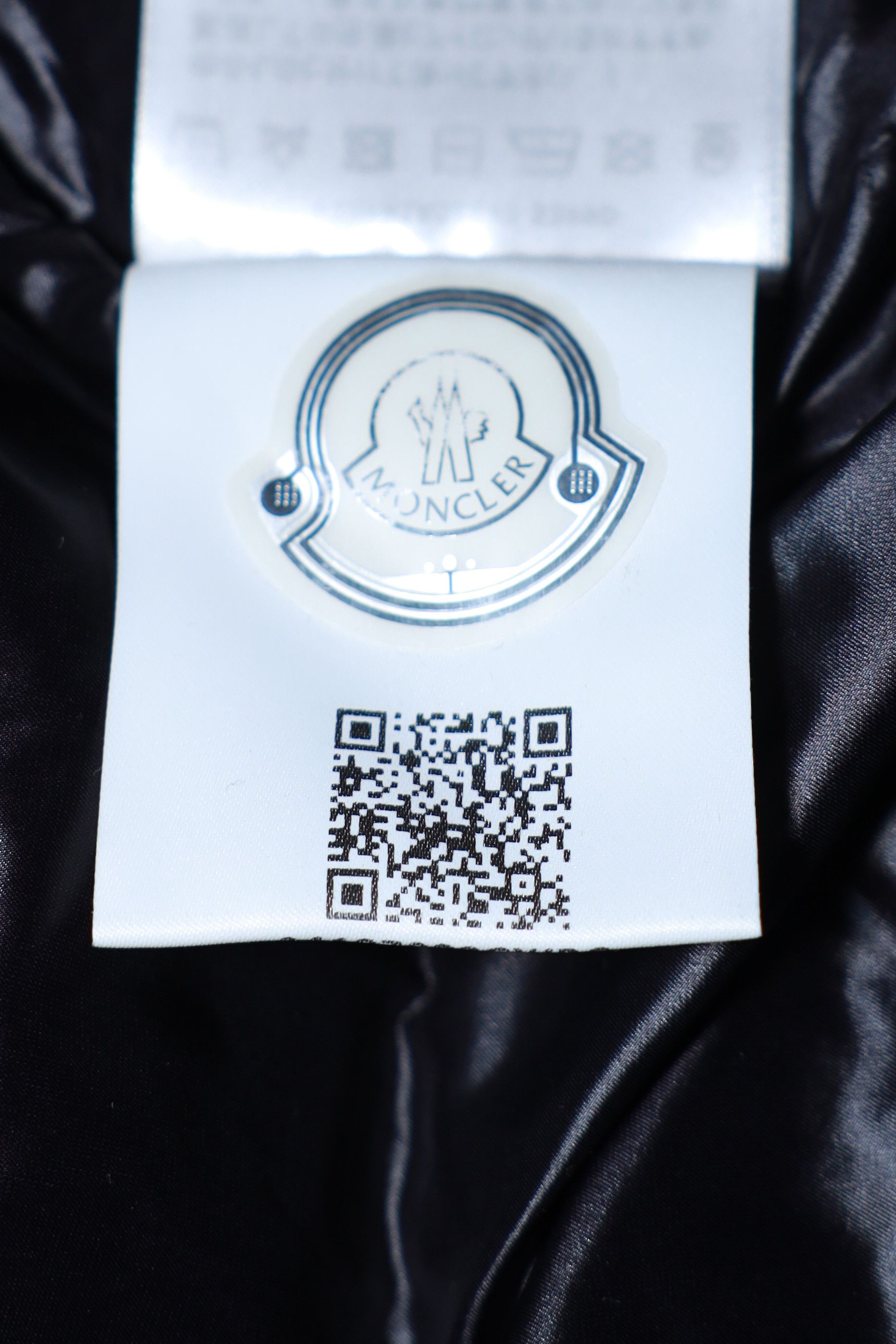 Moncler Moncler Bruche Giubbotto White Hooded Ski Jacket – Size M Size M / US 6-8 / IT 42-44 - 8 Thumbnail