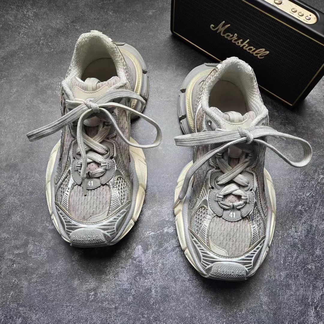Balenciaga BALENCIAGA 3XL 41 Light Beige 98 New Original Box Size US 8 / EU 41 - 2 Thumbnail