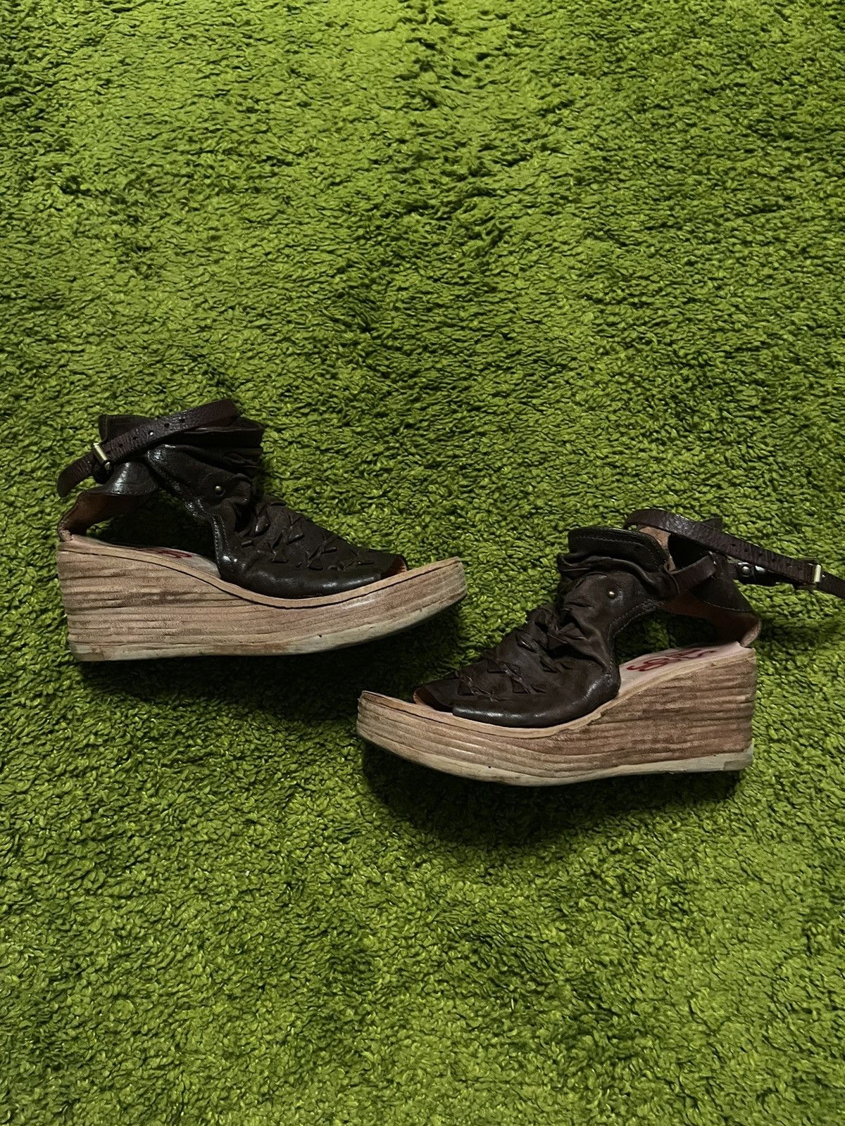 A.S.98 × Designer Airsteps A.S. 98 avant garde real leather sandals shoes Size US 9 / IT 39 - 2 Thumbnail