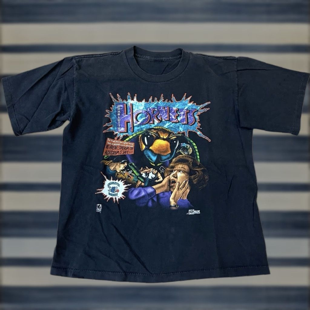 VINTAGE Salem Charlotte Hornets T-Shirt Unisex Adults Small Black