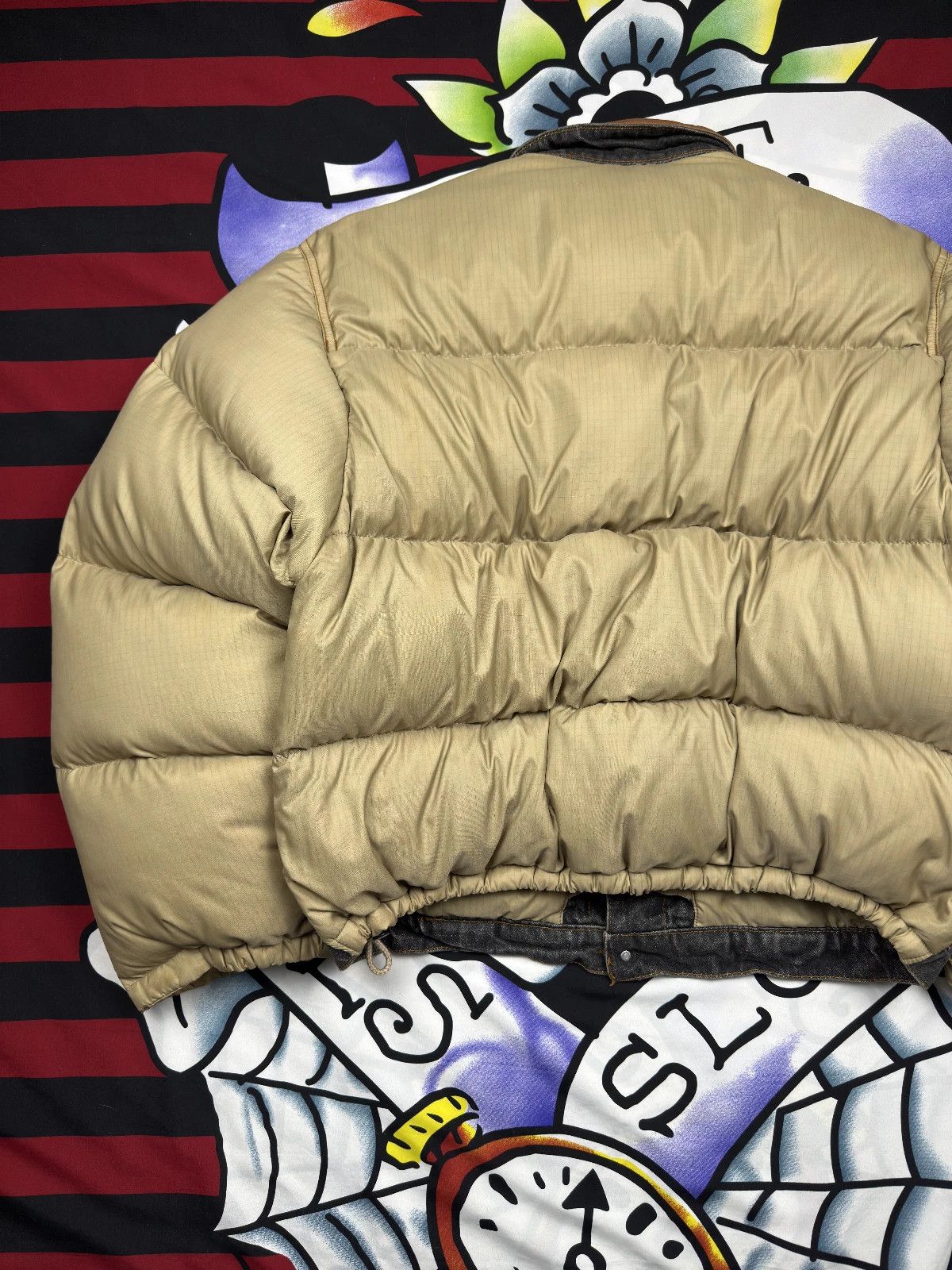 Chevignon Chevignon Vintage Outdoor Goose Down Jacket Rare jeans front Size US L / EU 52-54 / 3 - 6 Thumbnail
