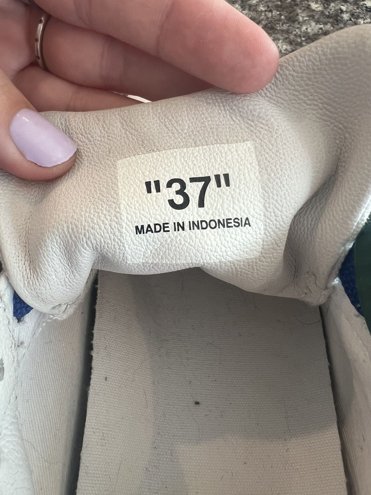Off-White Off-White Vulc Low Cut Sneaker (White/Blue) Size US 7 / IT 37 - 7 Thumbnail