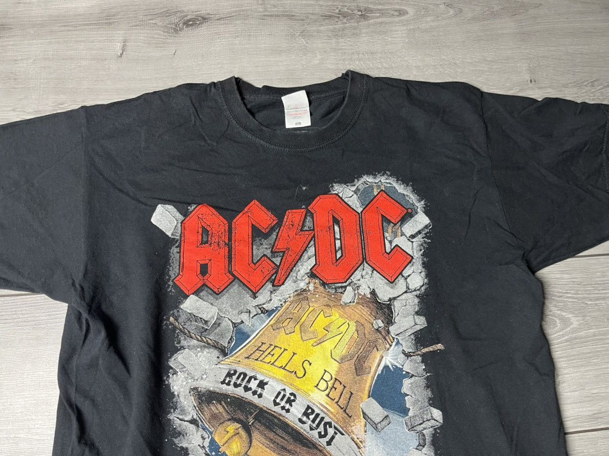 AC/DC AcDc Hells Bell Rock or bust Tshirt size Large Size US L / EU 52-54 / 3 - 3 Thumbnail