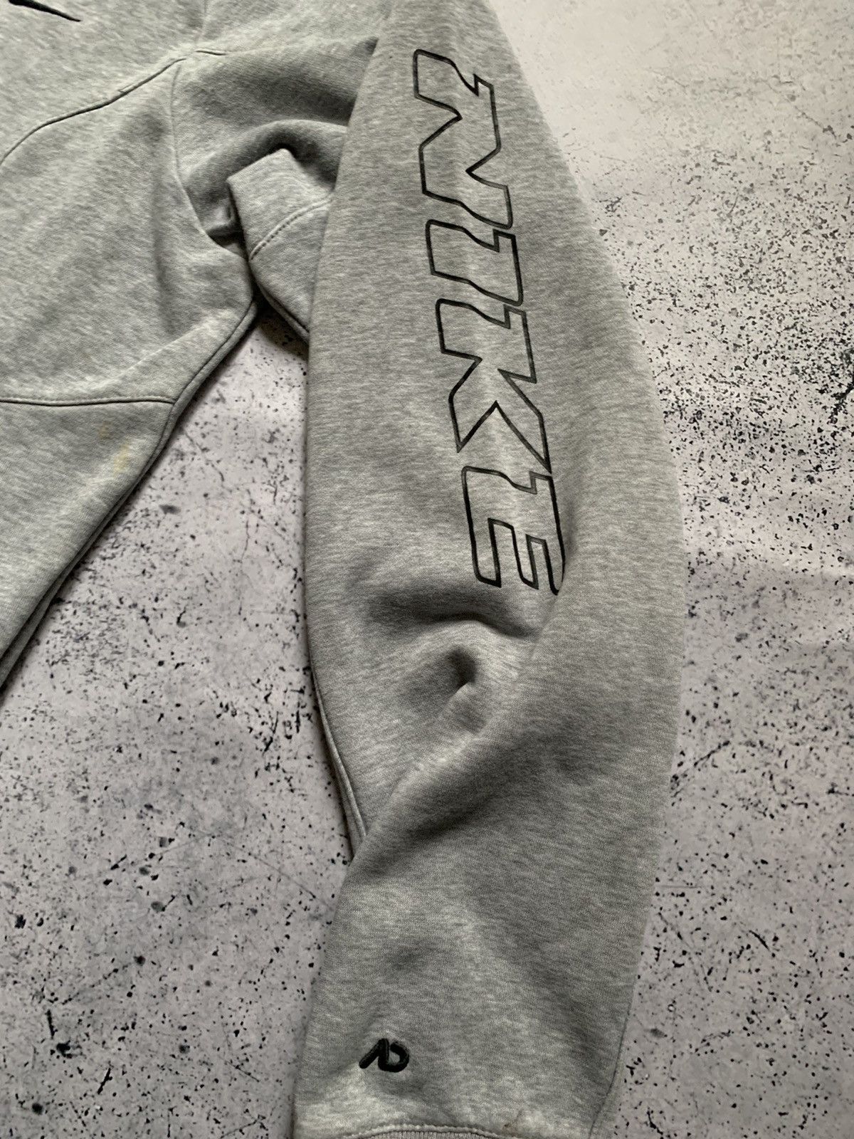 Nike Vintage Nike Boxy Fit Hoodie Spell Out Swoosh Grey Y2K USA Size US S / EU 44-46 / 1 - 3 Thumbnail