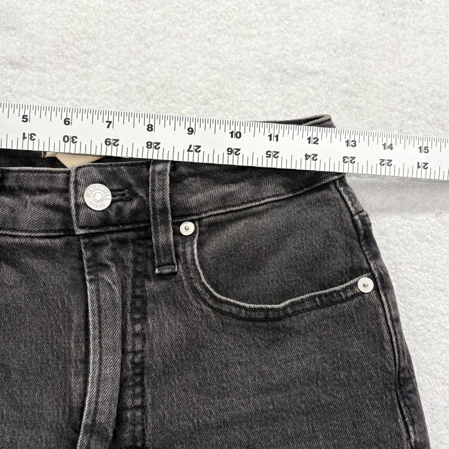 Madewell Madewell Jeans Womens 24 High Rise Curvy Straight Gray Denim 5-Pocket Distressed Fringe Cotton Blend Spandex Crop Vintage? No Size 42" / US 20 - 7 Thumbnail