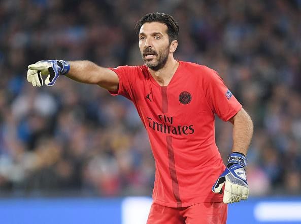 Nike PSG NIKE 2018/2019 FOOTBALL GOALKEEPER HOME JERSEY #1 BUFFON Size US S / EU 44-46 / 1 - 15 Thumbnail