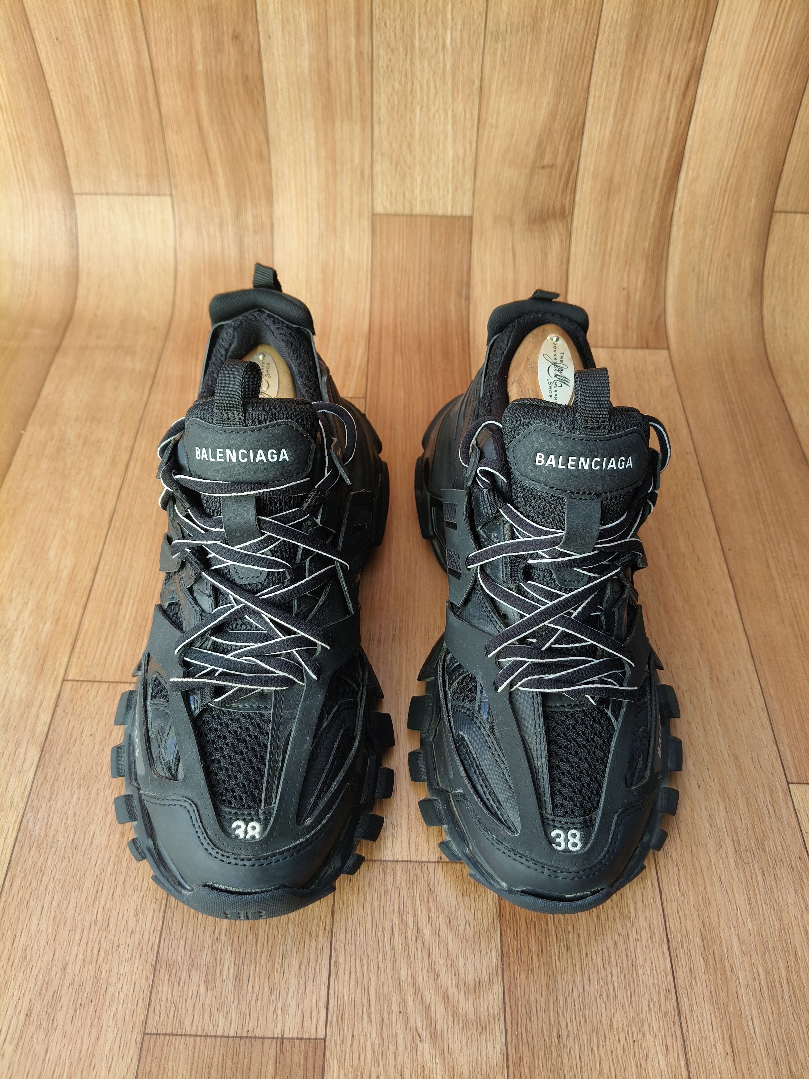 Balenciaga Balenciaga all black track sneakers Size US 6 / EU 39 - 2 Thumbnail