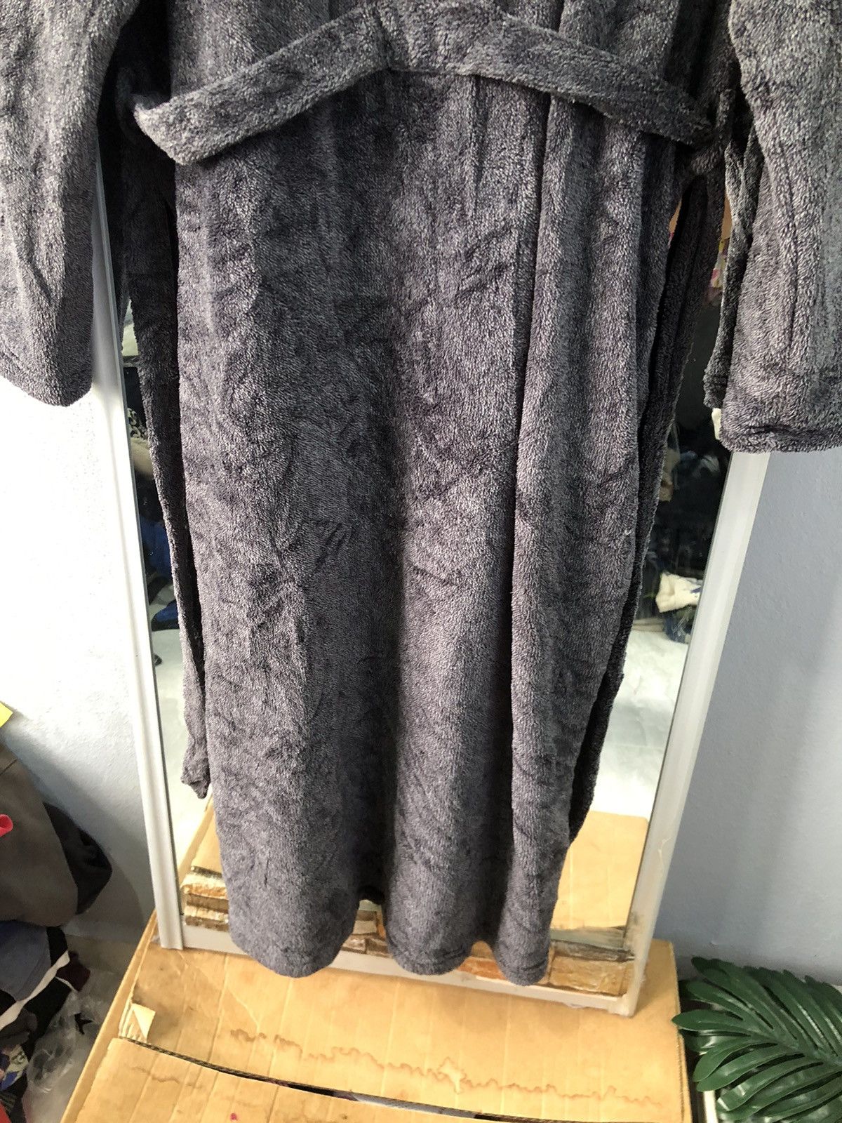 Calvin Klein Calvin Klein Plush Sleepwear Robe – XS/S (Unisex Fit) Size S / US 4 / IT 40 - 13 Thumbnail