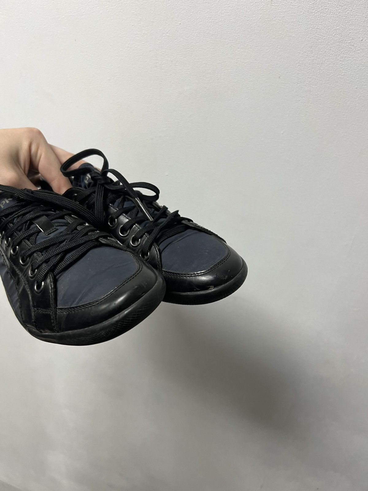 Prada Prada shoes sneakers y2k archive avant garde rétro 2000s 00s Size US 6 / EU 39 - 10 Thumbnail