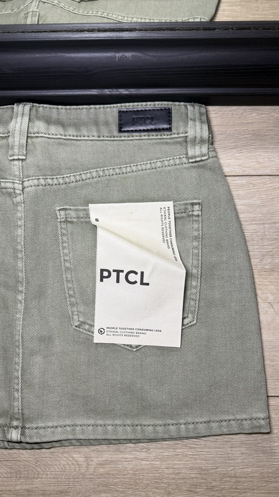 Polo Ralph Lauren Y2K 2000s Green PTCL Denim Mini Skirt Size 28" / US 6 / IT 42 - 3 Thumbnail